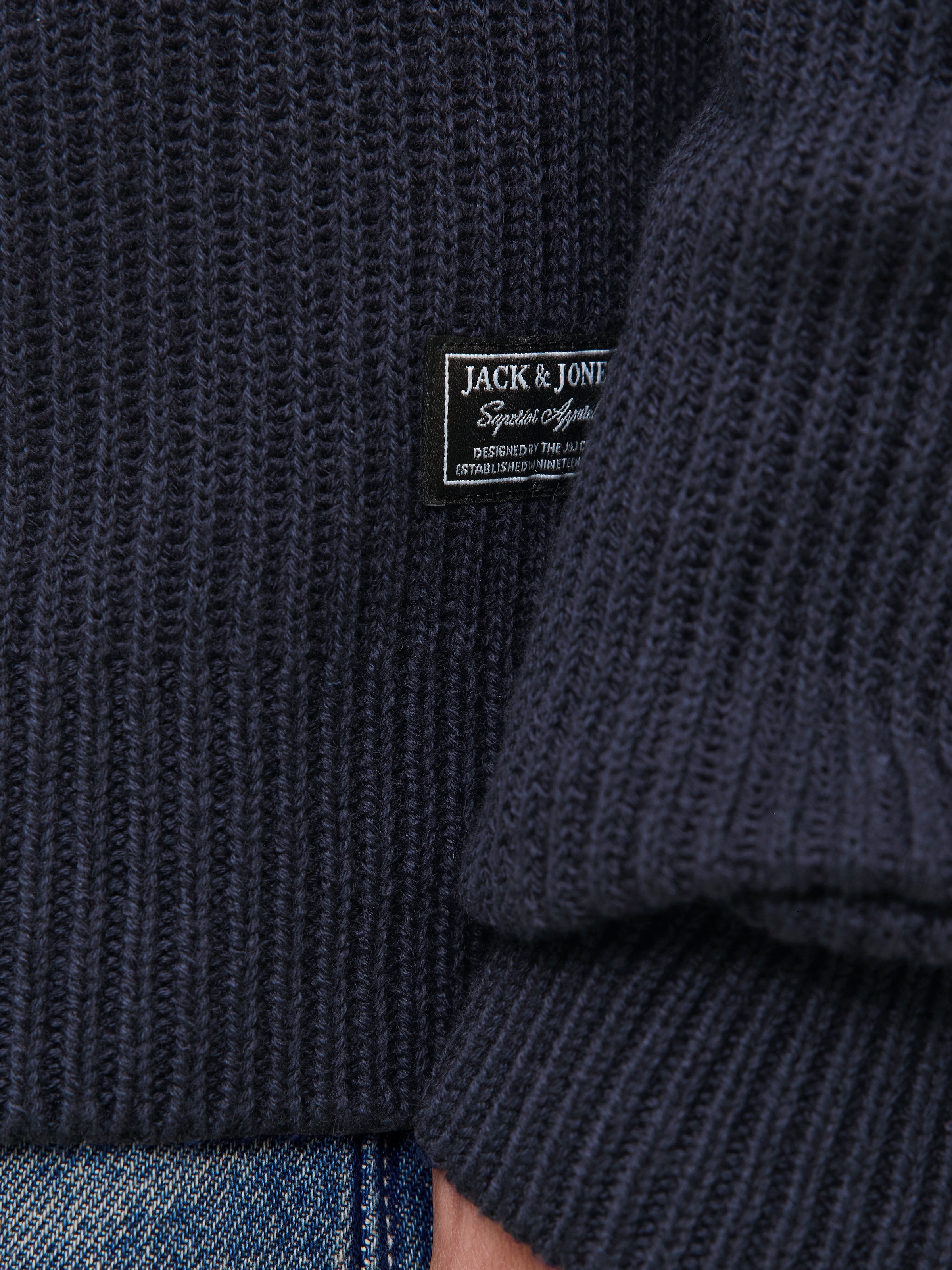 Jack & Jones Rundhalspullover »JJPANNEL KNIT CREW NECK AW25«