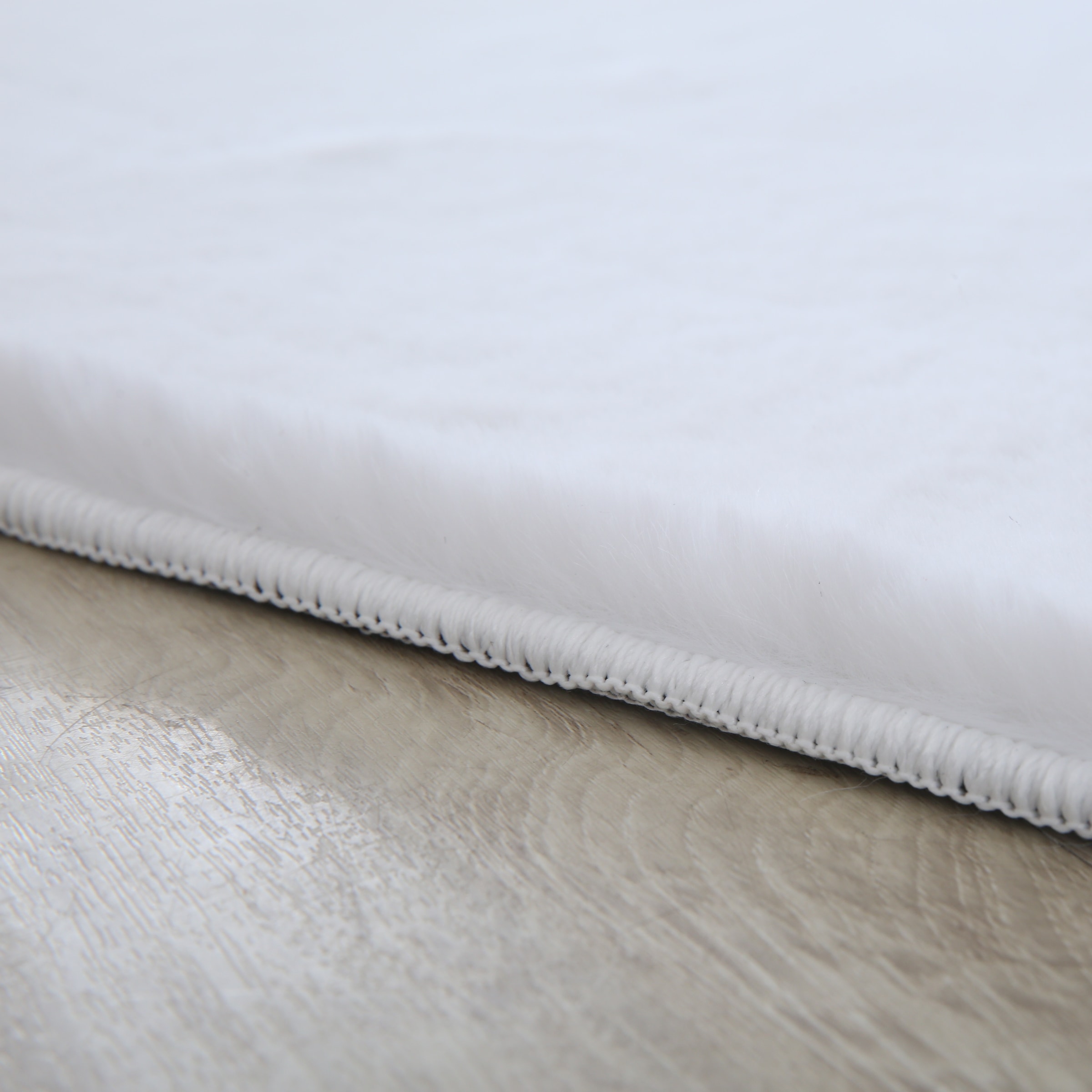 Ayyildiz Teppiche Hochflor-Teppich »POUFFY 5100«, rund, 20 mm Höhe, Läufer, weicher glatter Softflor, Kaninchen Fell Haptik, waschbar