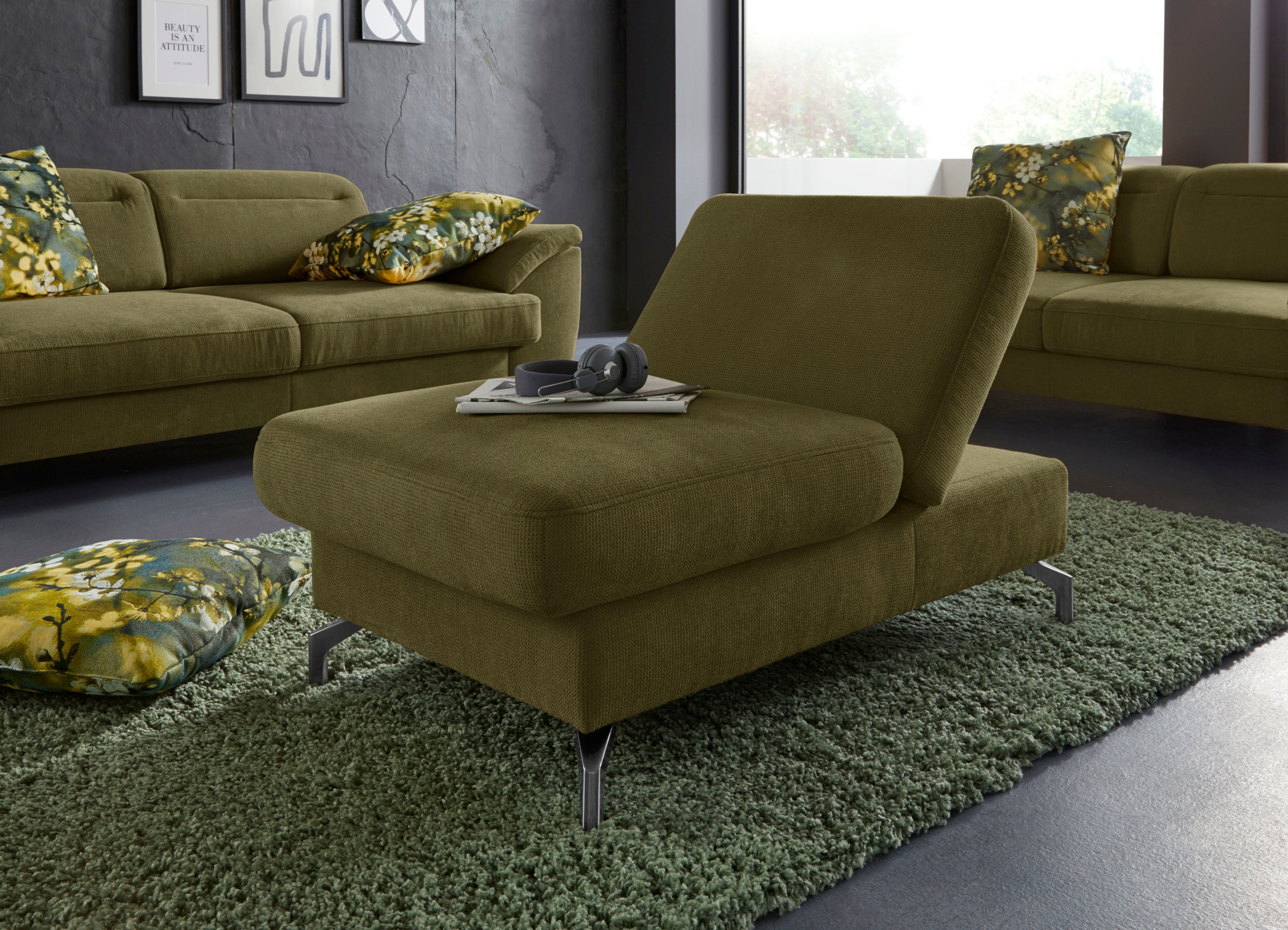 sit&more Hocker »Percy«, Fußhöhe 15cm, mit Klappfunktion, wahlweise in 2 Fußfarben