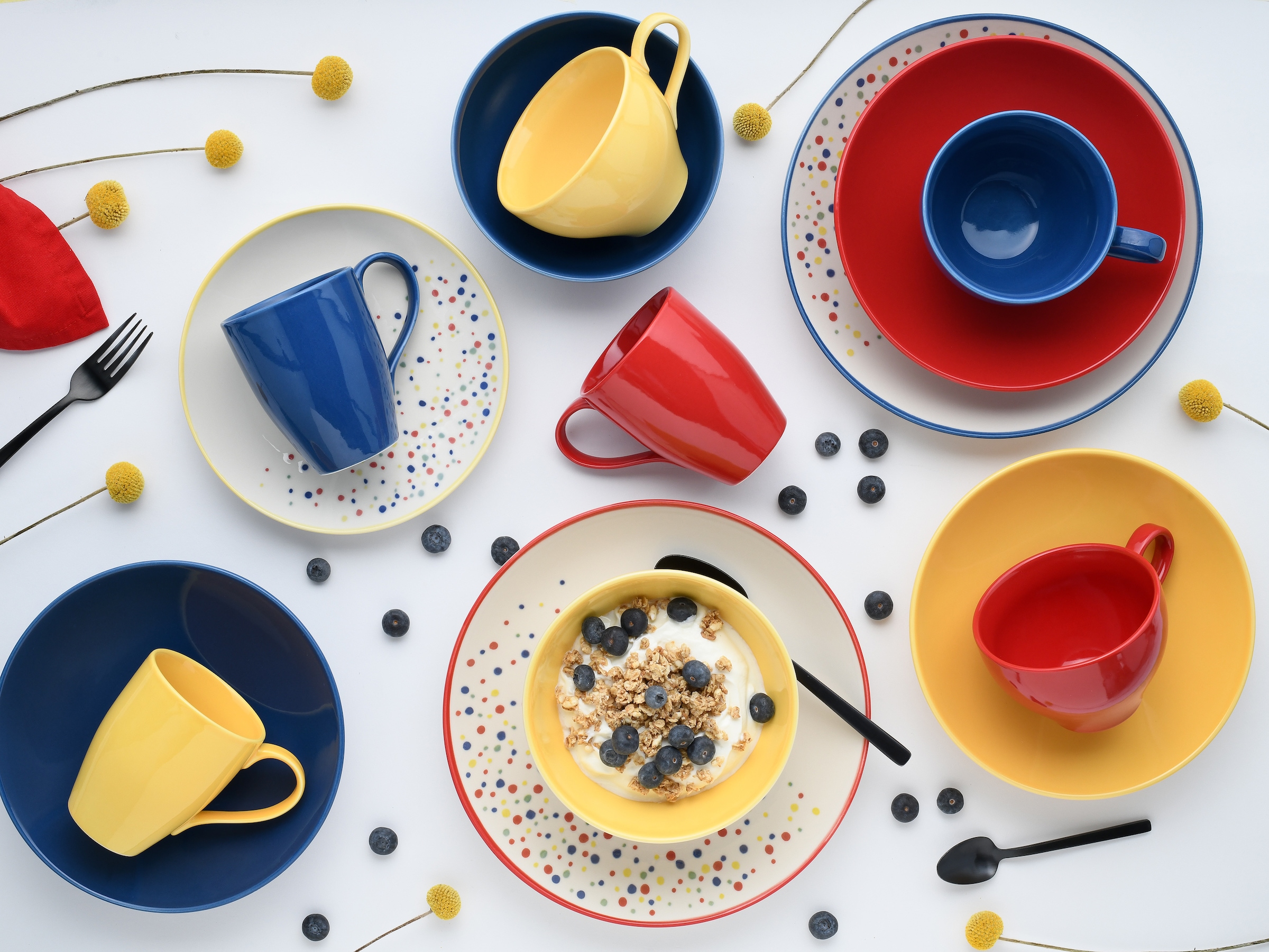 CreaTable Teller-Set »Joy, Tellerset 12-tlg.« Unregelmäßige bunte Punkte, Gute Laune Geschirr, Frisch, Freundlich