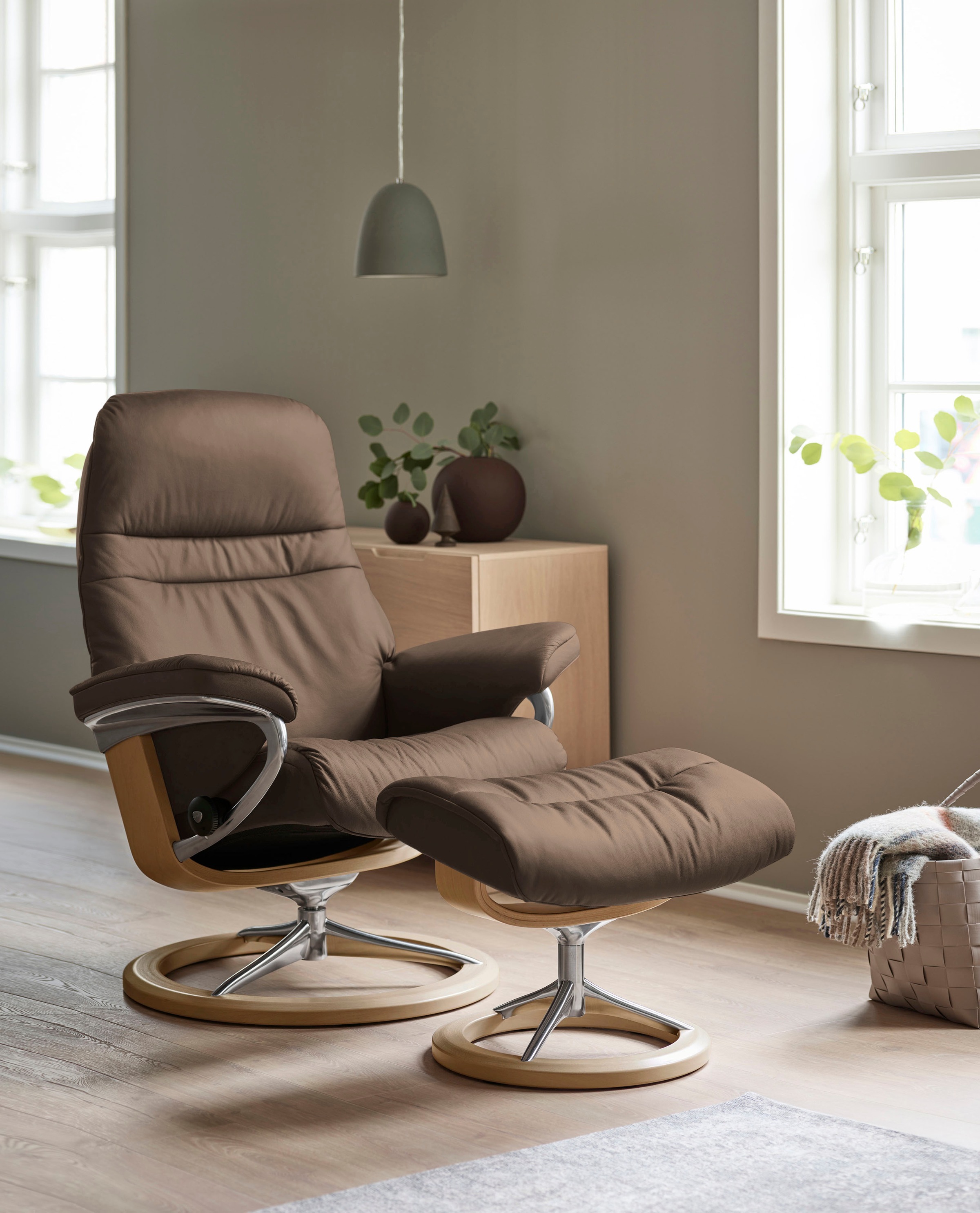 Stressless® Relaxsessel »Sunrise«, (Set, Relaxsessel mit Hocker), mit Signature Base, Größe S, Gestell Eiche