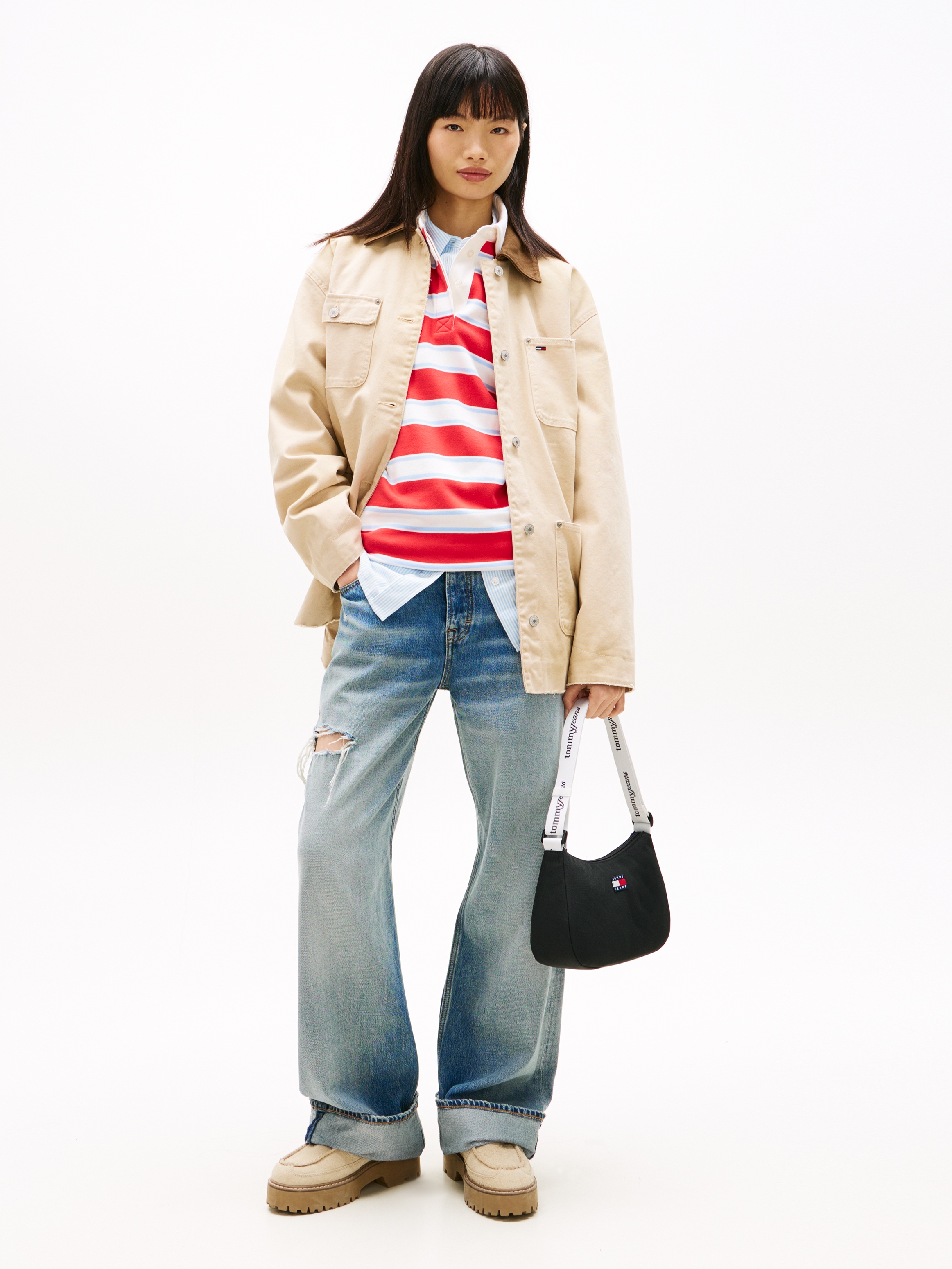 Tommy Jeans Schultertasche »TJW ESS DAILY SHOULDER BAG« Damen Umhängetasche, Handtasche, Tragetasche mit Logo-Aufnäher