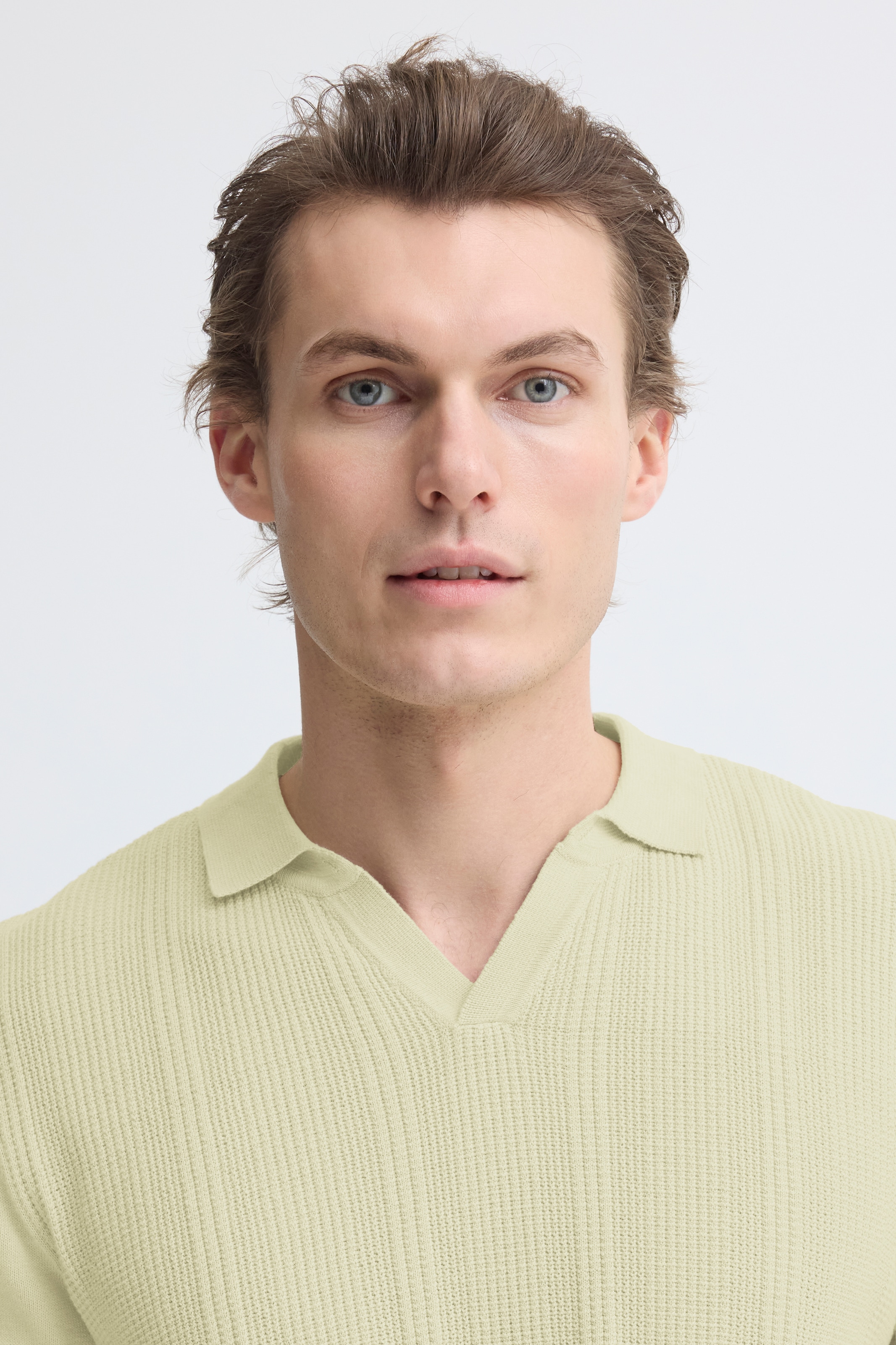 Blend Polokragenpullover »BHBARON SPLIT POLO PPNOOS« aus Baumwolle, Regular Fit, unifarben, Kurzarm, mit V-Ausschnitt