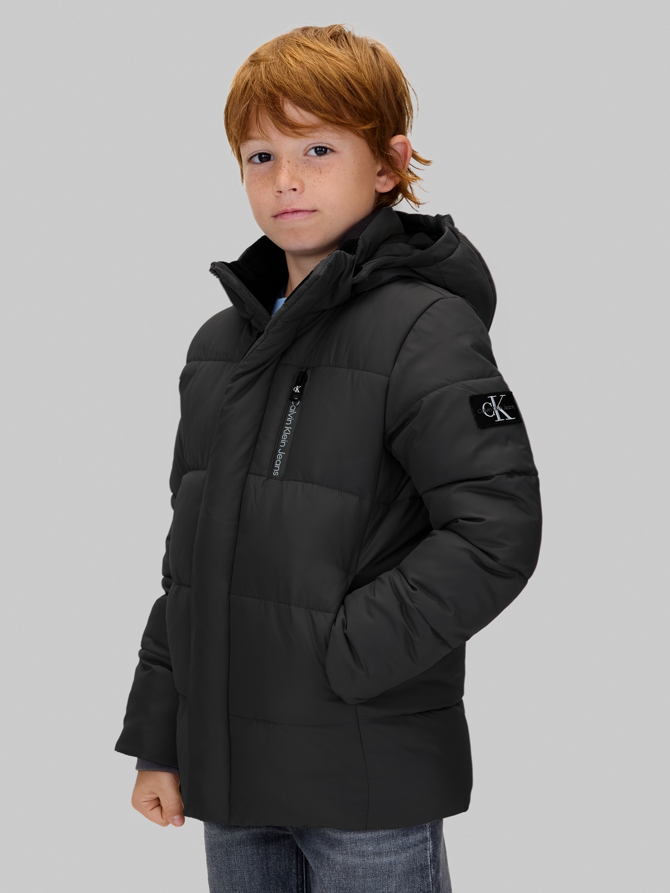 Calvin Klein Jeans Winterjacke »ESSENTIAL PUFFER JACKET«, mit Kapuze, für Kinder bis 16 Jahre und Calvin Klein Markenlabel