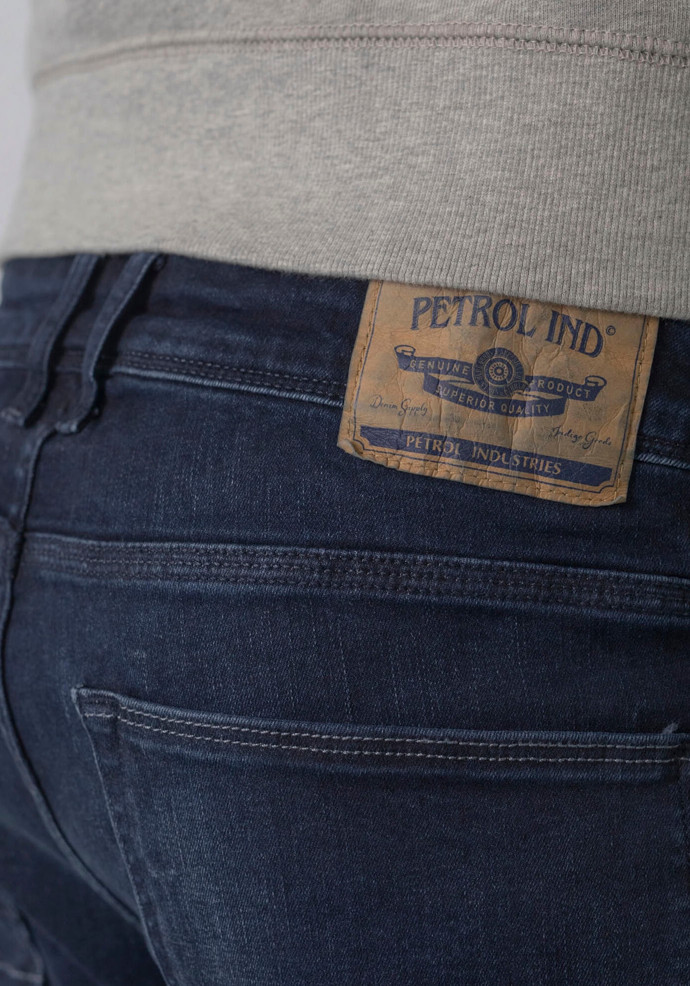 Petrol Industries Regular-fit-Jeans »RUSSEL« mit Fade-out Effekten