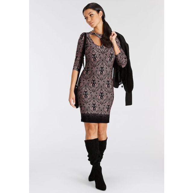 Cut-Out und bei Melrose ♕ mit Jerseykleid, Paisley-Muster