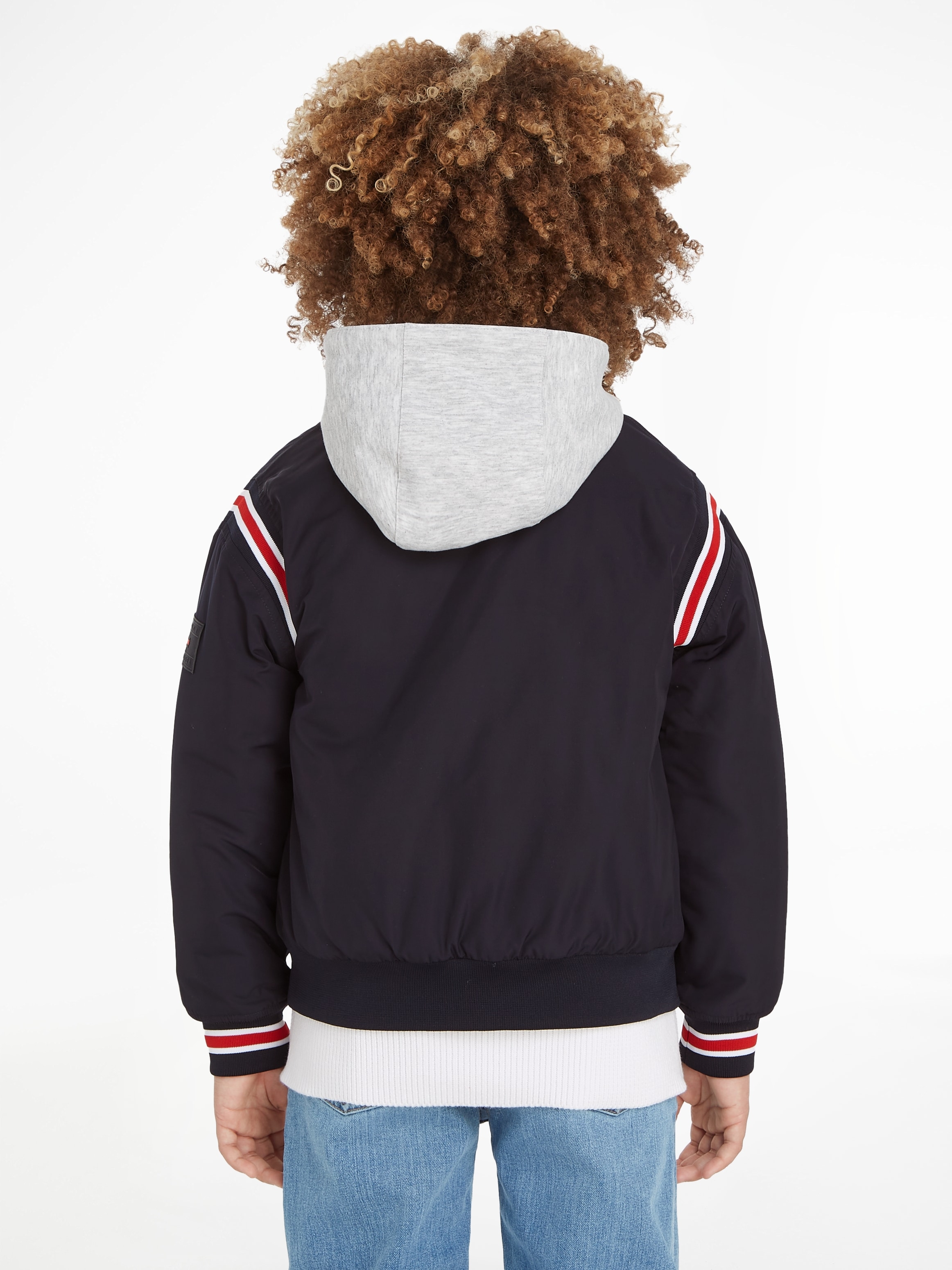 Tommy Hilfiger Bomberjacke »TH LOGO BOMBER JACKET«, mit Kapuze, mit Logostickerei auf der Brust