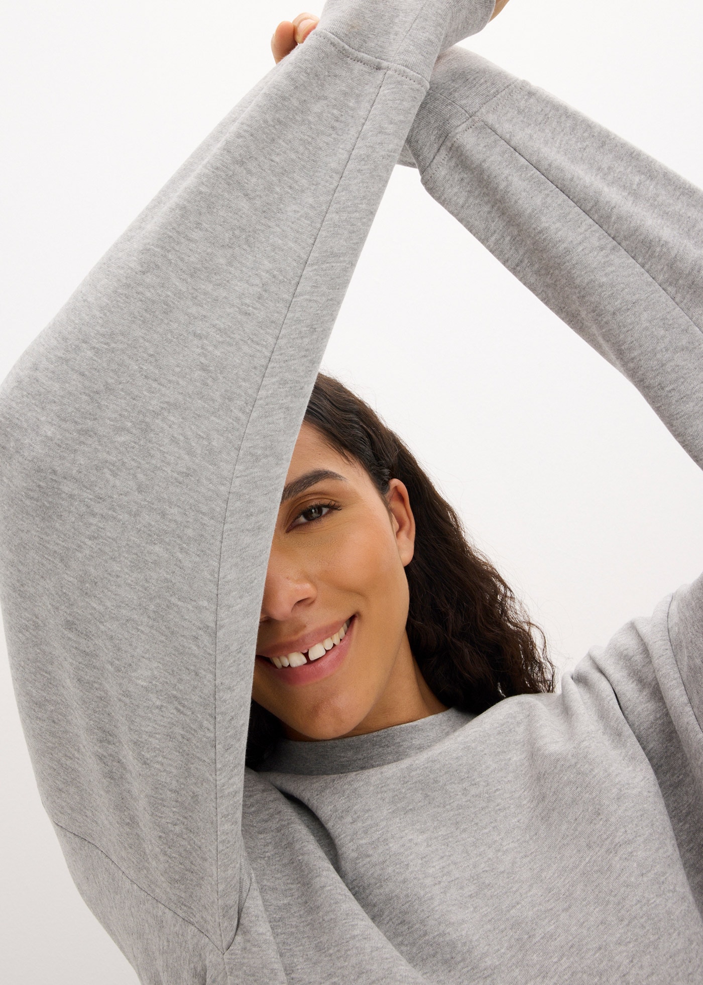 bonprix Sweatkleid »Oversized Sweatkleid« Ohne Taschen im Oversized-Look