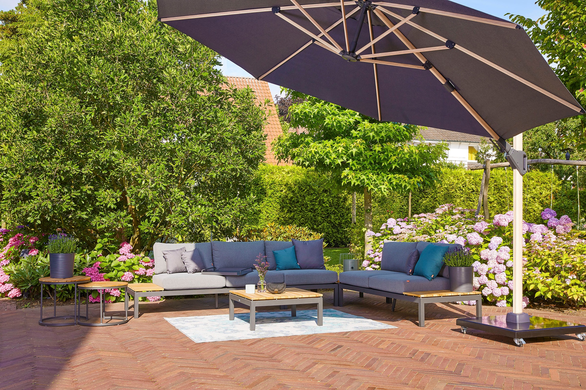 Siena Garden Gartenlounge-Set »Alvida«, (Set, 15 tlg.), best. aus 2 Sofas, 1 Ecksofa, 1 Tisch und 12 Kissen