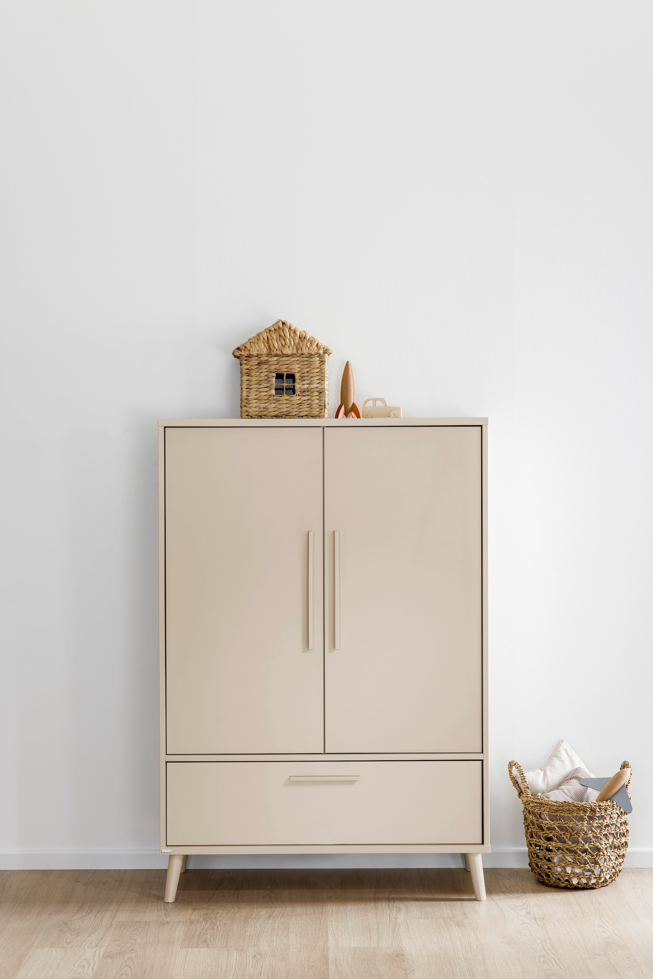 PAIDI Kleiderschrank "EEFJE in Beige mit Schublade und Türen, verschiedene Ausführungen" B/H/T ca. 95-123/139-204/41-57cm, mit 2 oder 3 Türen + Tiny-Variante, stabiler Drehtürenschrank aus Holz, mit Soft-Close-Funktion