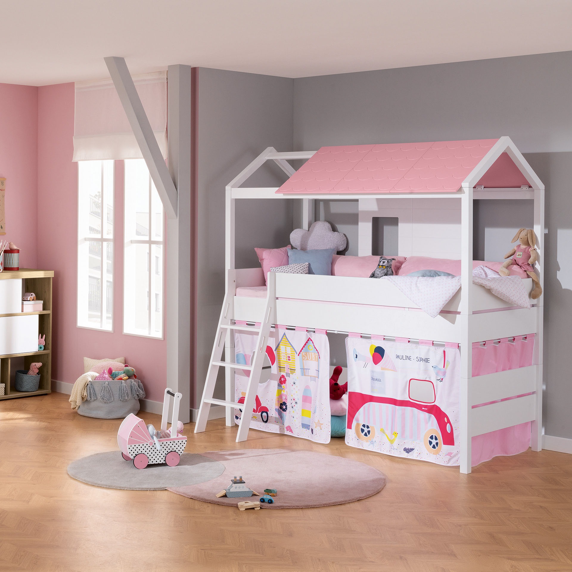 PAIDI Hausbett »TINY HOUSE« Spielbett mit Rausfallschutz, individuell gestaltbar