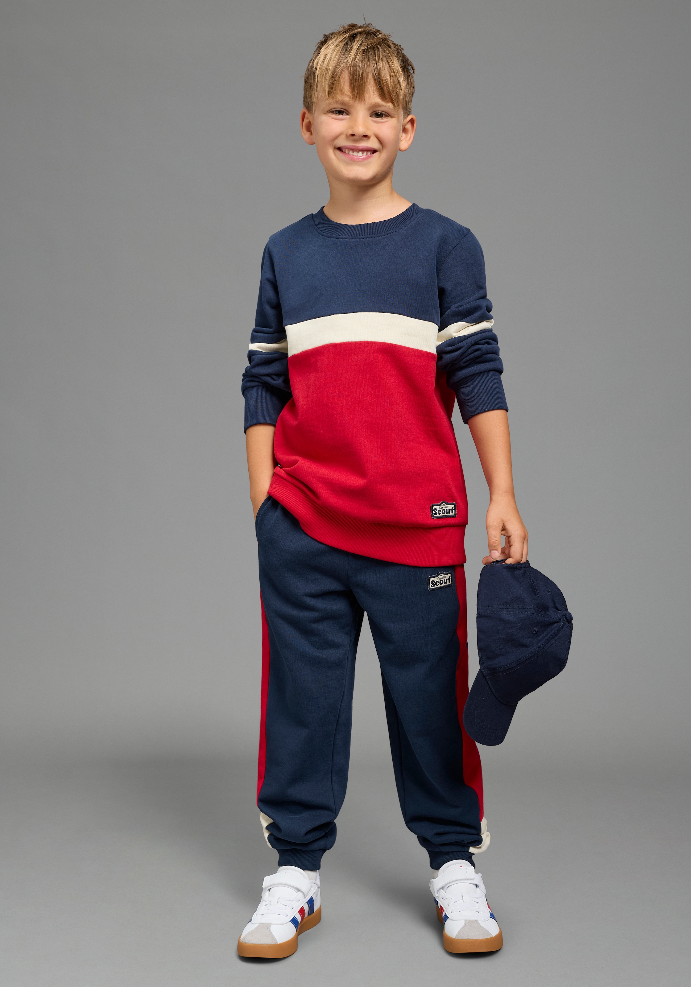 Scout Sweatshirt »Rundhals-Sweat mit kontrastfarbigen Einsätzen - NEU von SCOUT«, Colorblocking Sweatshirt, Rundhals, Langarm, hüftbedeckende Länge
