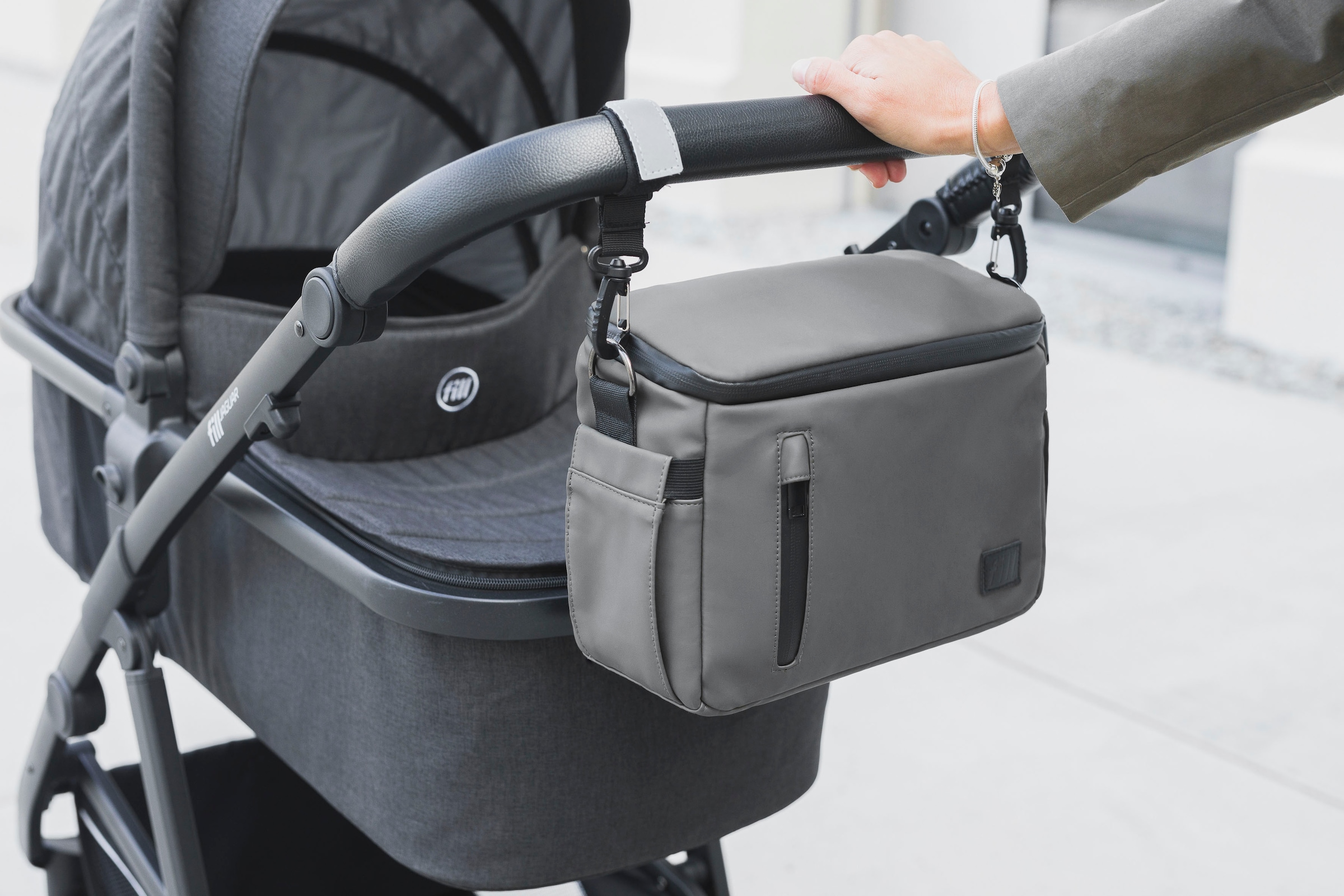 Fillikid Kinderwagen-Tasche »Buggy Organizer Larvik, grau«, inkl. Wickelunterlage