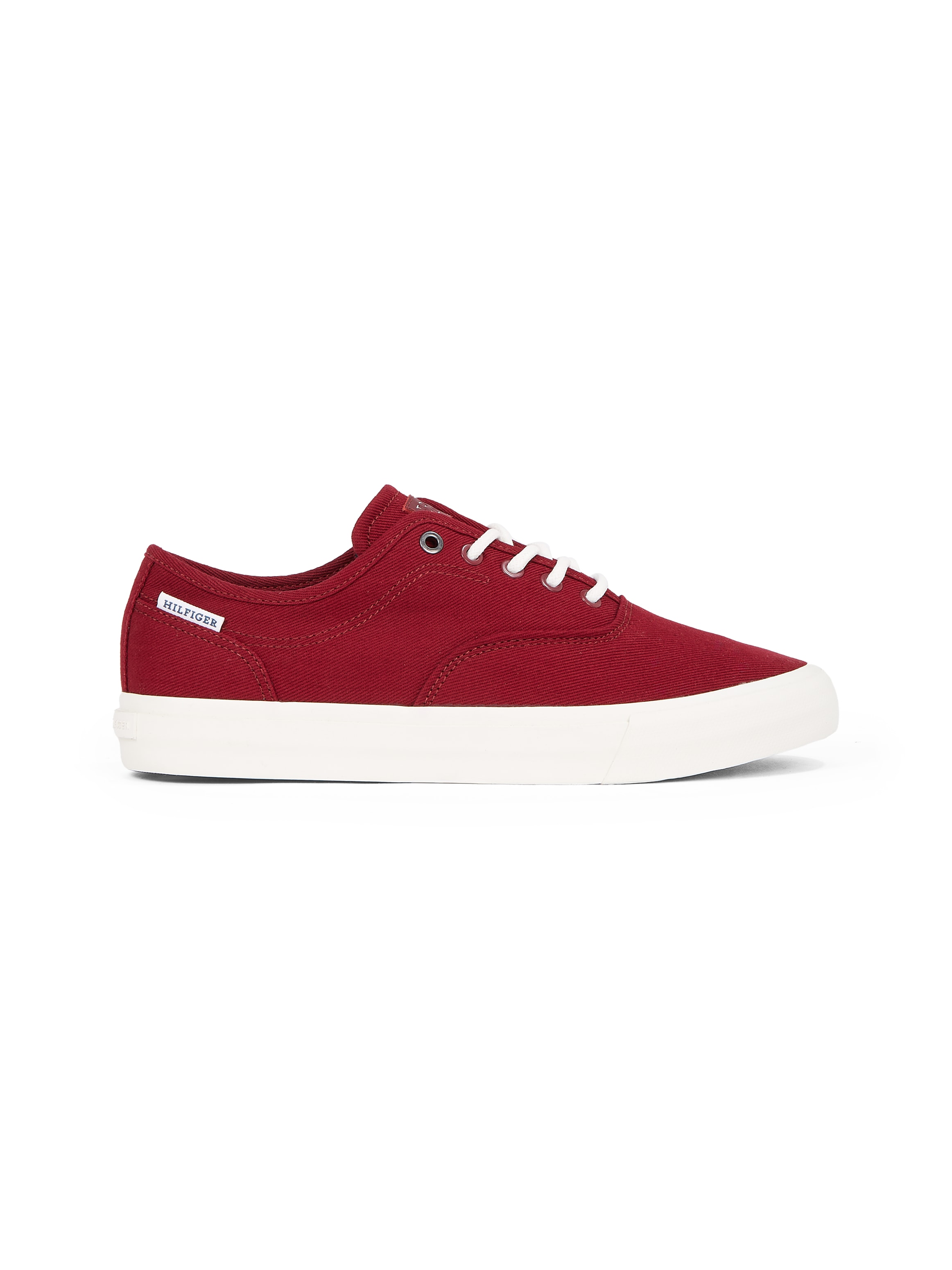 Tommy Hilfiger Sneaker »TH HI VULC LOW OXFORD TWILL«, Freizeitschuh, Halbschuh, Schnürschuh mit Label an der Ferse