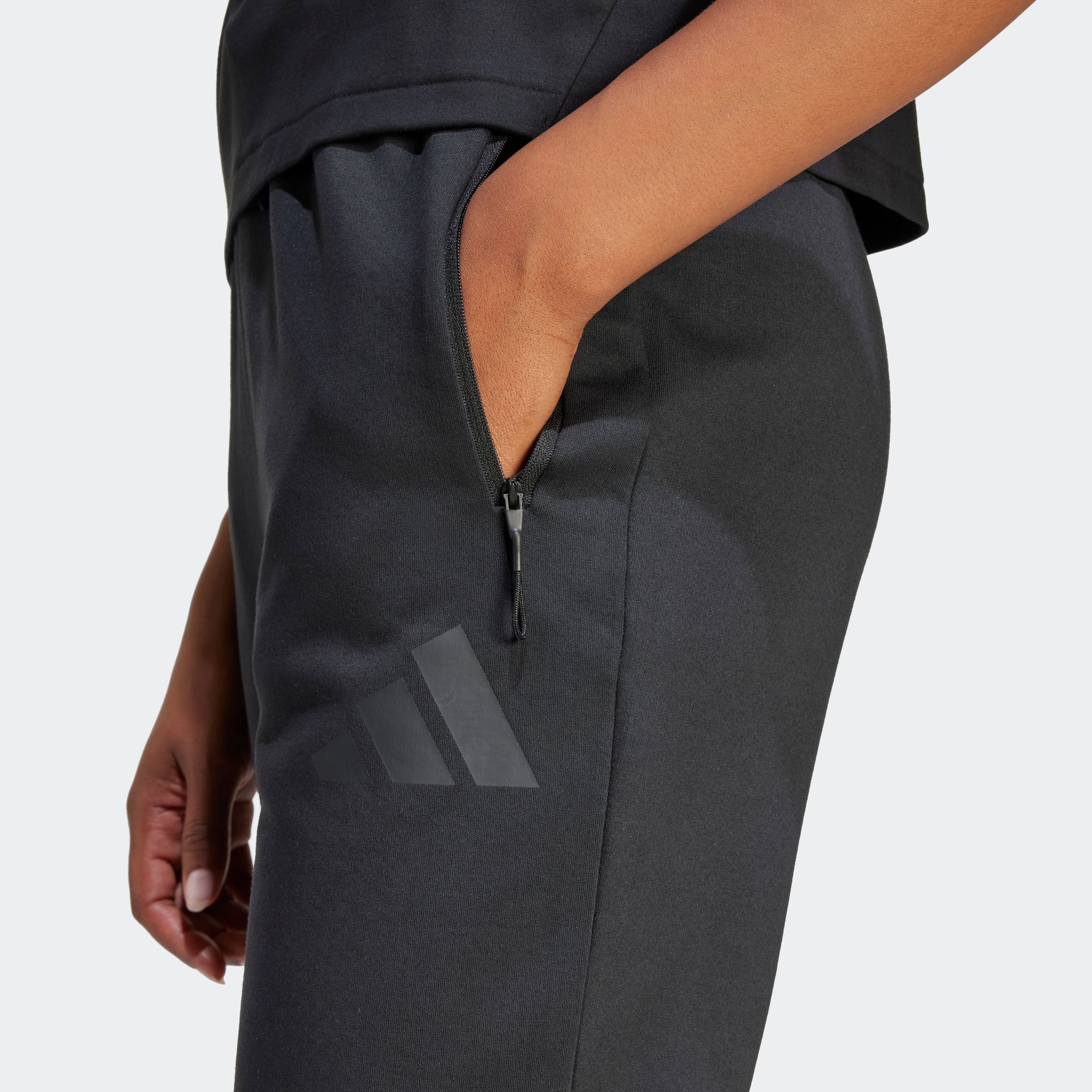 adidas Sportswear Sporthose »W Z.N.E. PT«, (1 tlg.)