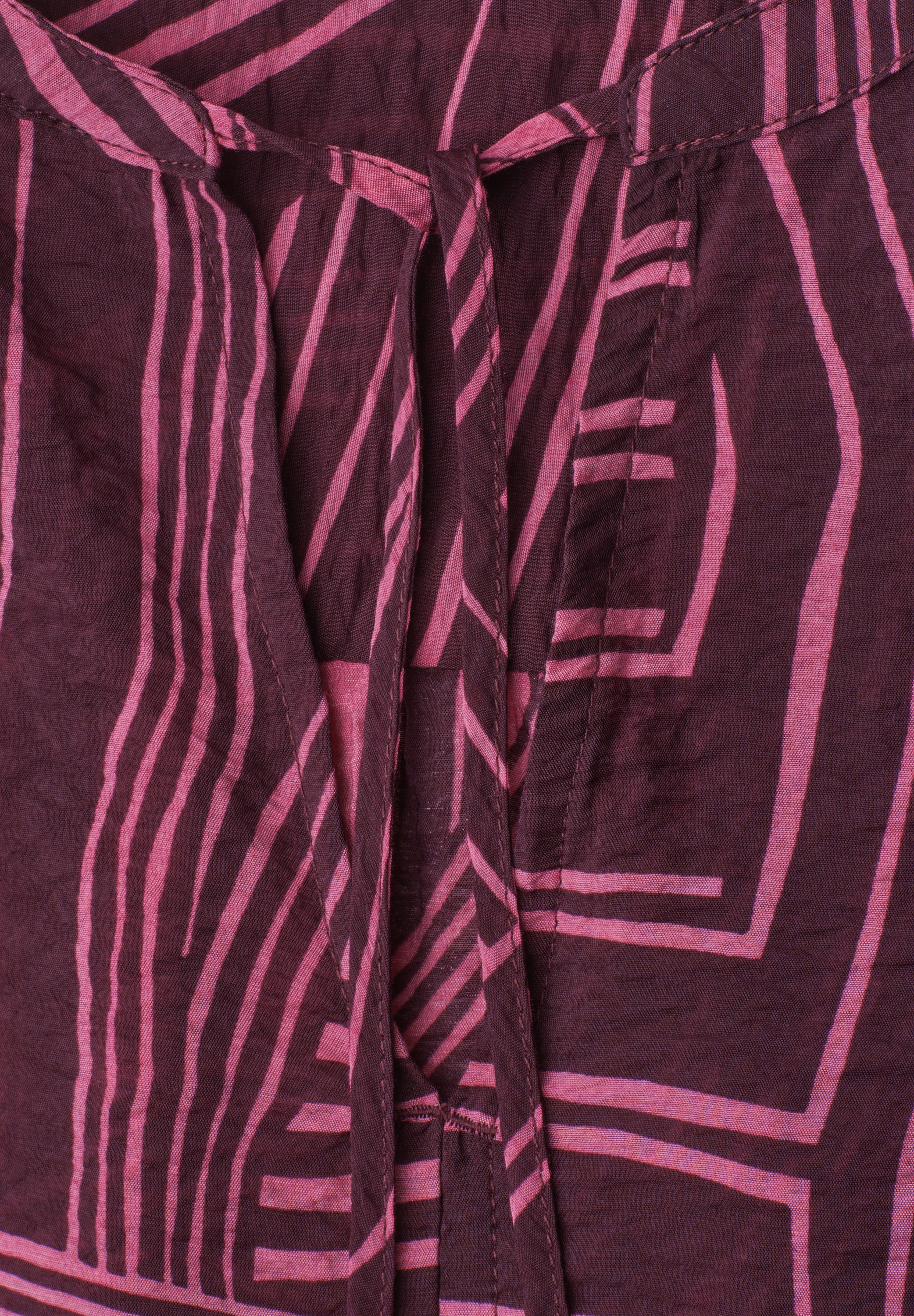 STREET ONE Kurzarmbluse Kurzarm Tunika-Sommerbluse mit grafischem Muster