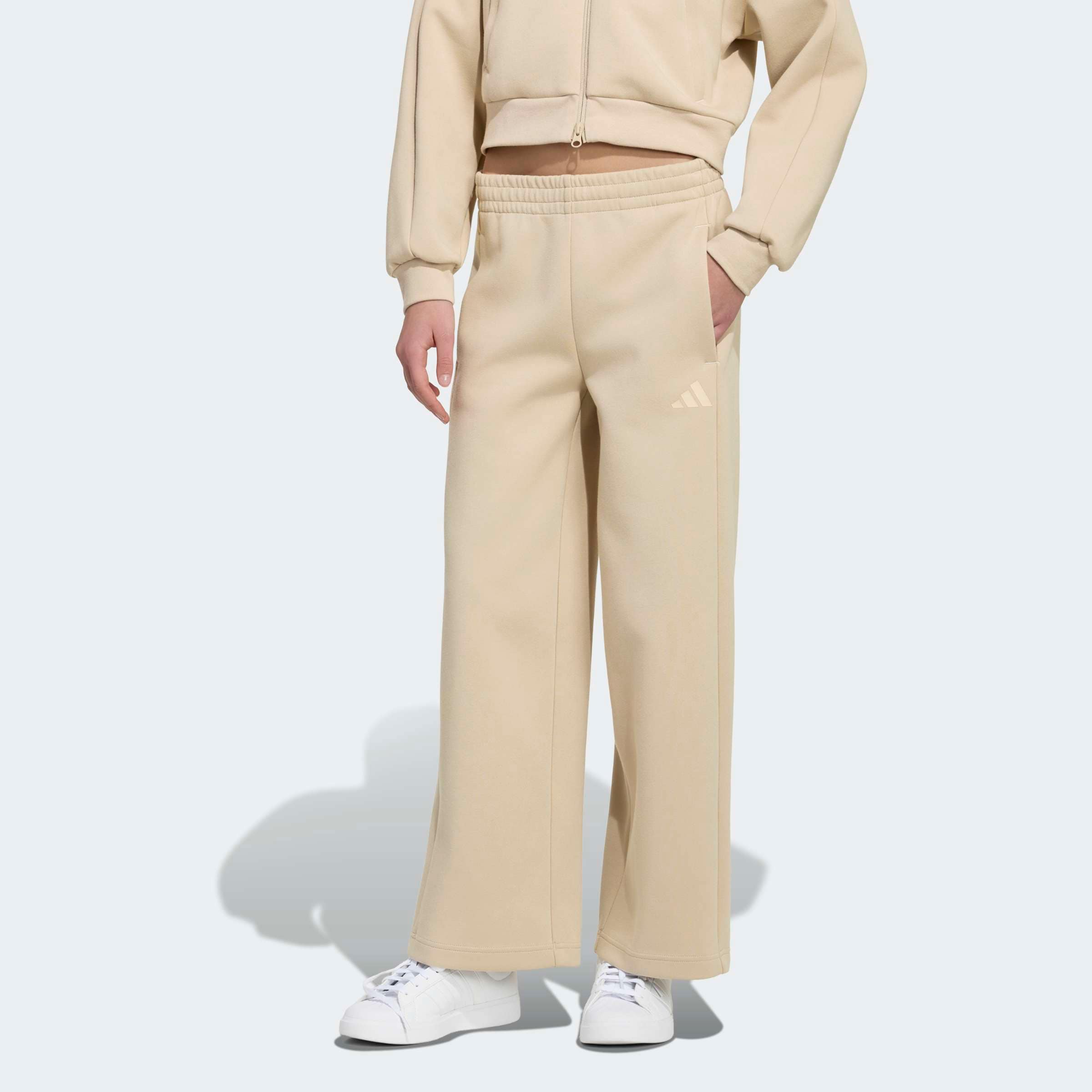 adidas Sportswear Sporthose »FUTURE ICONS 3-STREIFEN MIT WEITEM BEIN«