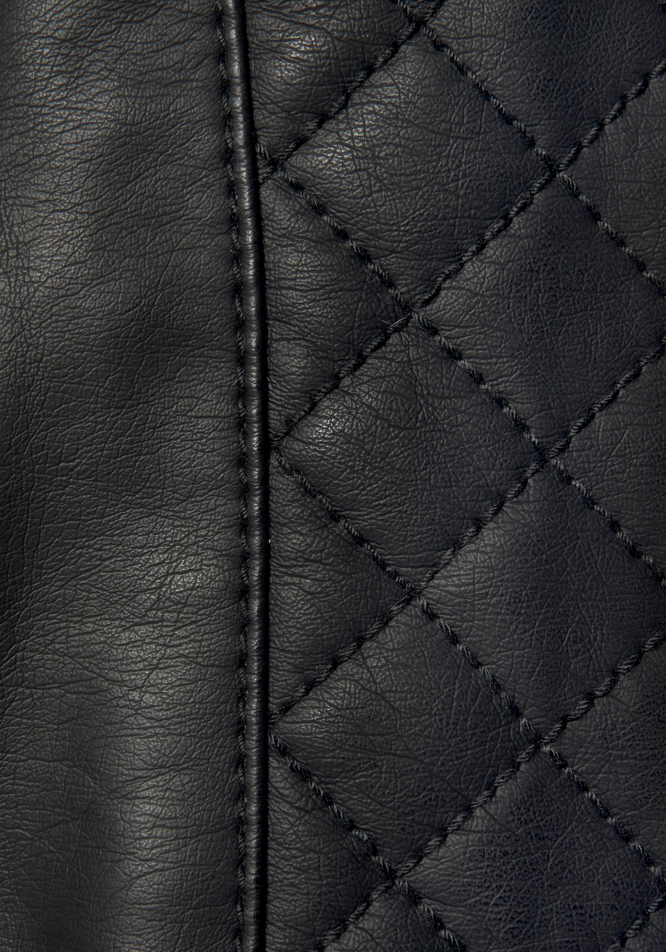 LASCANA Lederimitatjacke mit Bikerdetails, kurze Bikerjacke, figurbetont