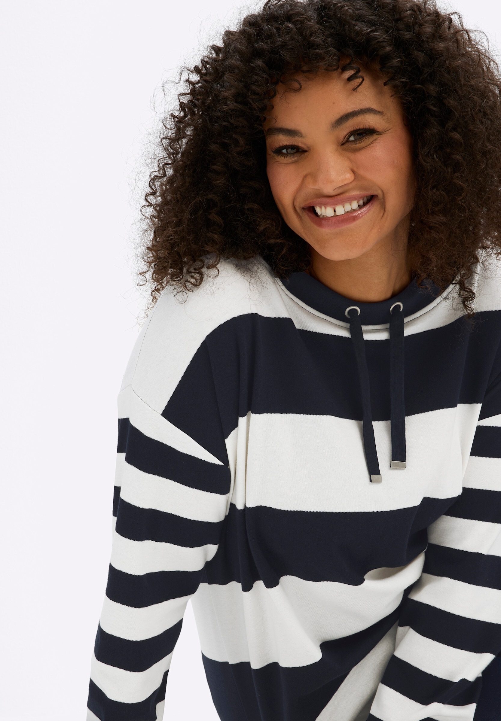 Sheego Sweatshirt »Sweatshirt Sweatshirt im Streifen-Mix«
