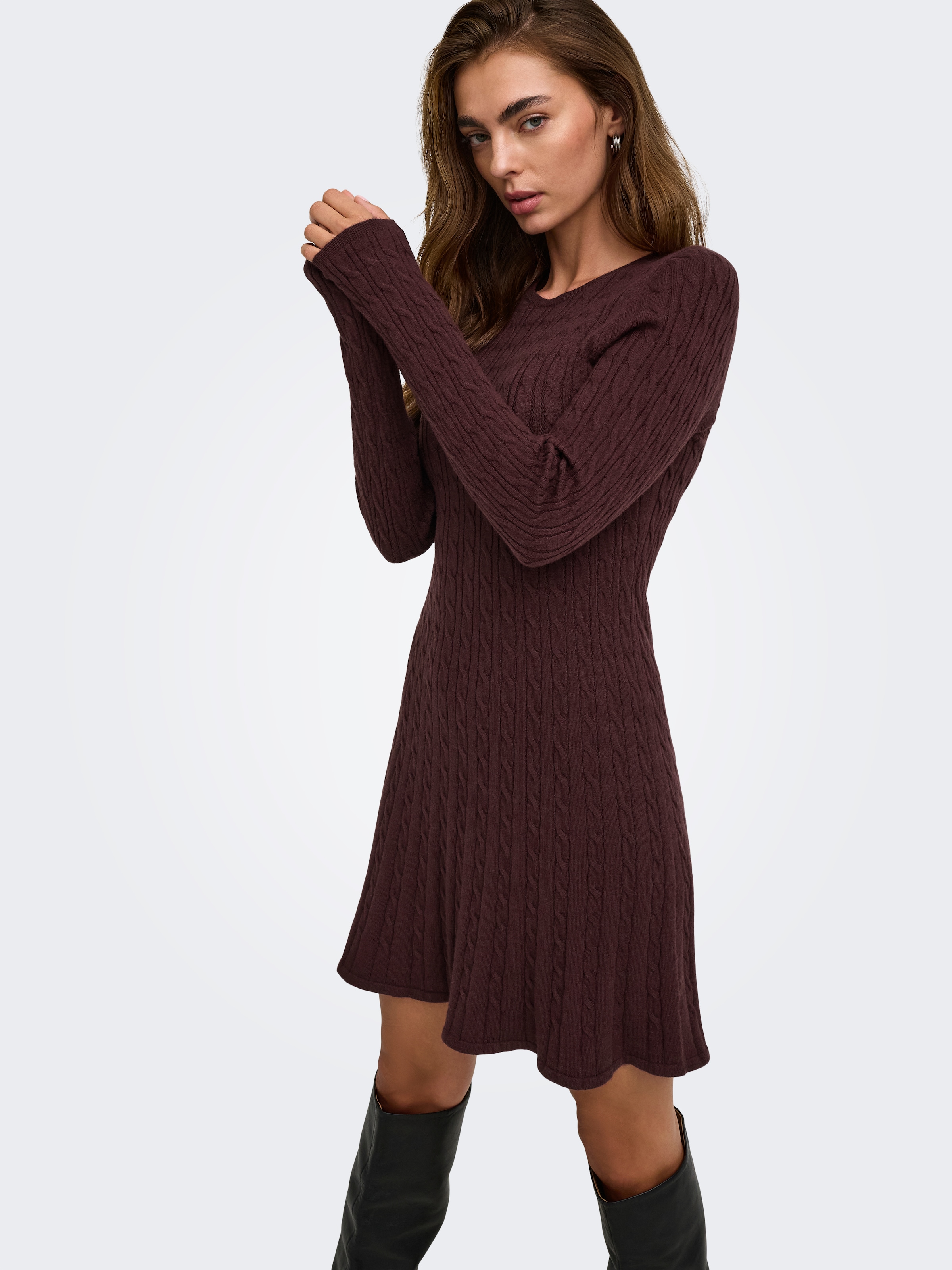 ONLY Strickkleid »ONLIBI LS O-NECK CABLE DRESS CC KNT« Viskosemischung, regular fit