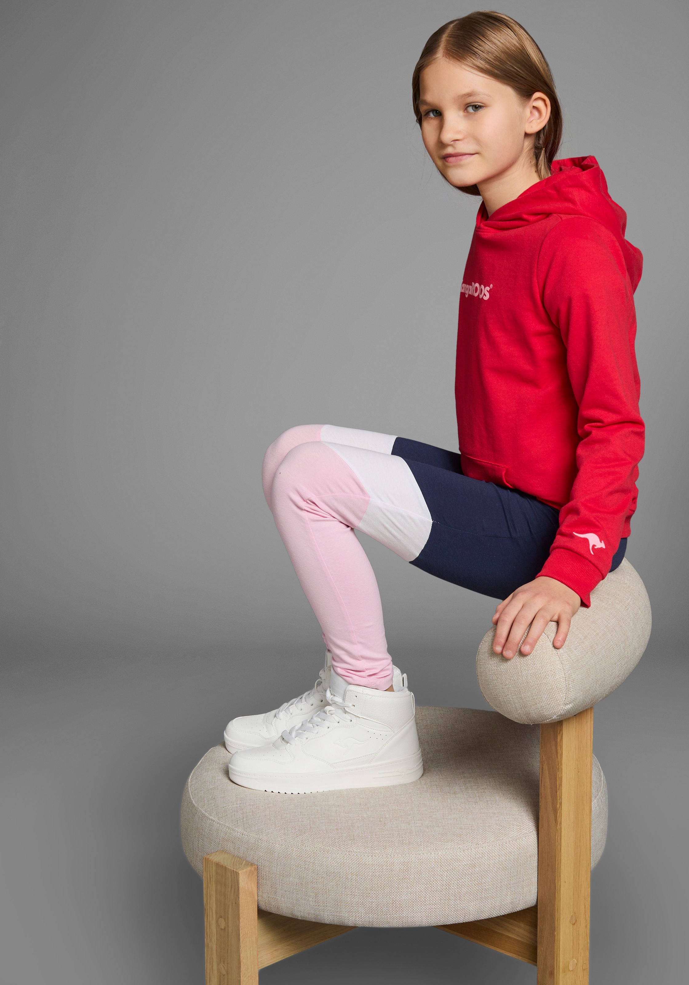 KangaROOS Kapuzensweatshirt »Hoodie mit Logoprint«, Langarm, bedruckt, aus Sweatware mit Baumwolle, mit Kängurutasche