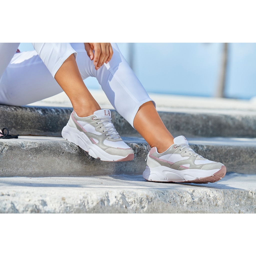 LASCANA Sneaker, mit ultraleichter Chunky-Sohle in toller Farbkombination