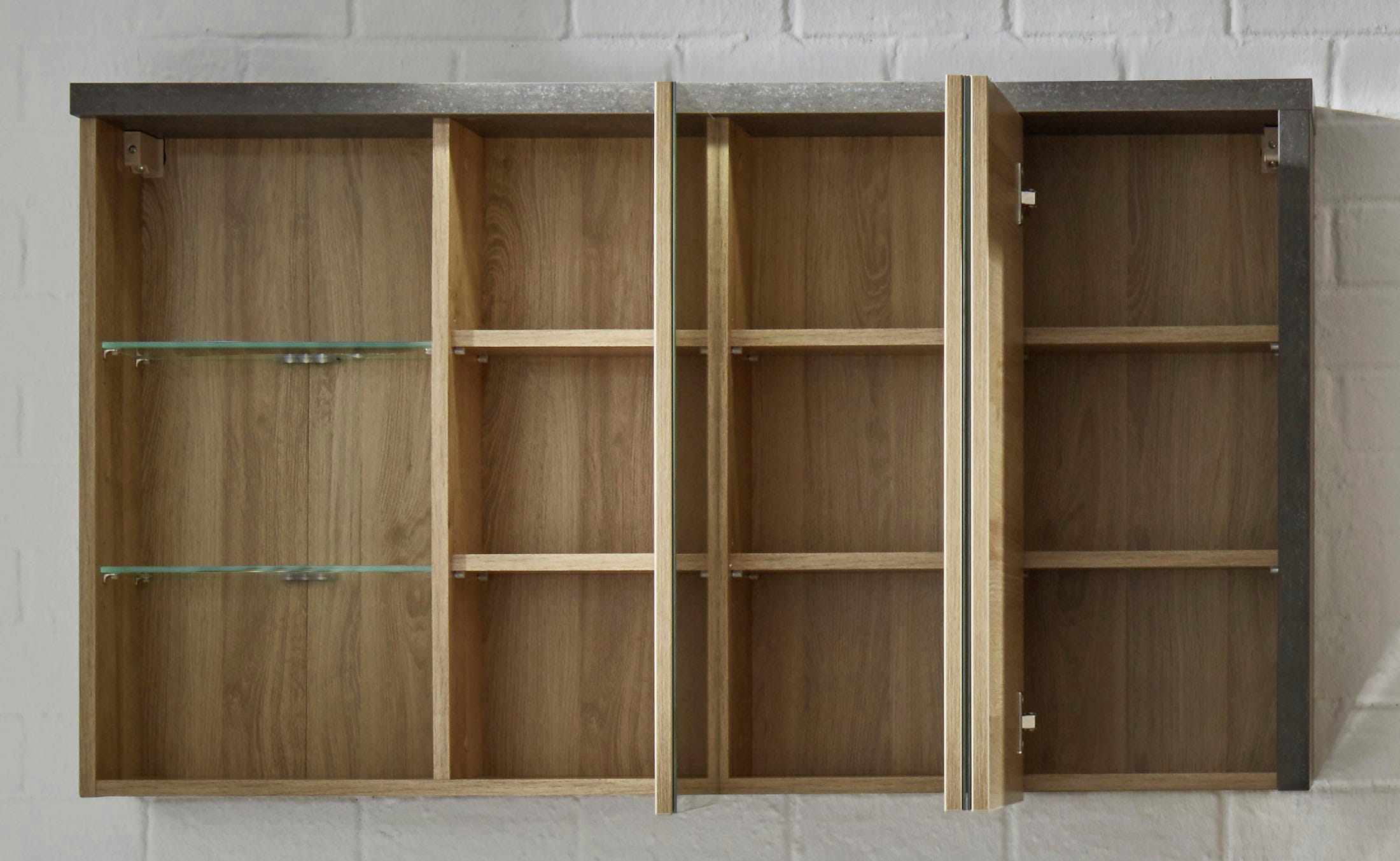 welltime Spiegelschrank »Bilbao«, Badezimmerschrank mit 2 Glasböden und 9 Fächern - (B/T/H) 123/18/71 cm