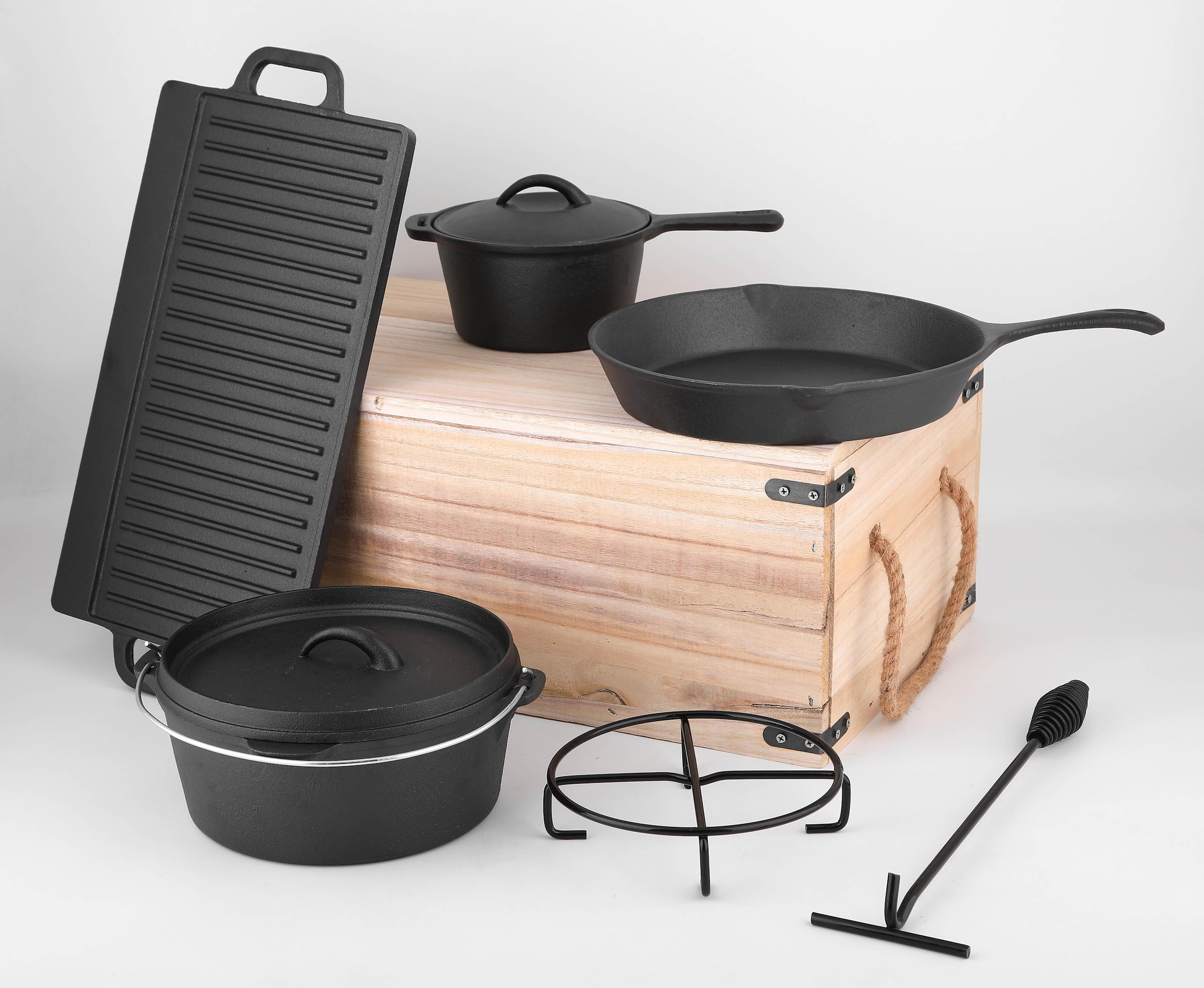 Carl Schmidt Sohn, Topf-Set »Parilla« Set, Kochtopf, Kasserolle, Pfanne, Grillplatte, Schürhaken, Untersetzer, 9 Stk. tlg. Gusseisen, schwarz, schwarz