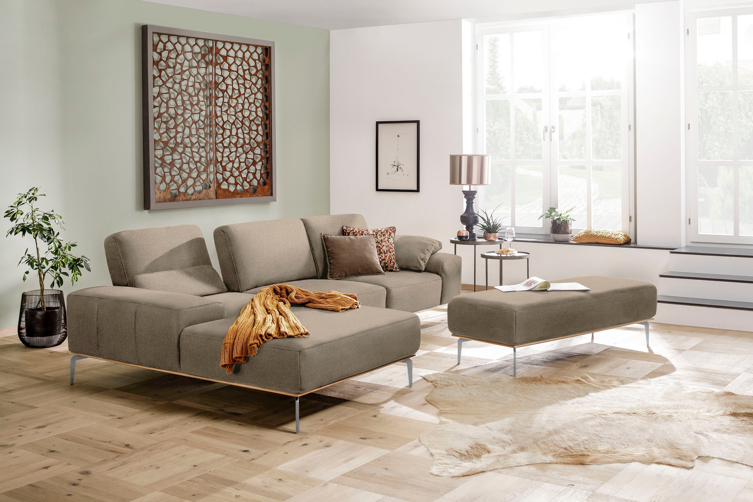 W.SCHILLIG Ecksofa »run, Designsofa mit tollem Sitzkomfort, bequem, L-Form«, mit elegantem Holzsockel, Füße in Chrom glänzend, Breite 319 cm
