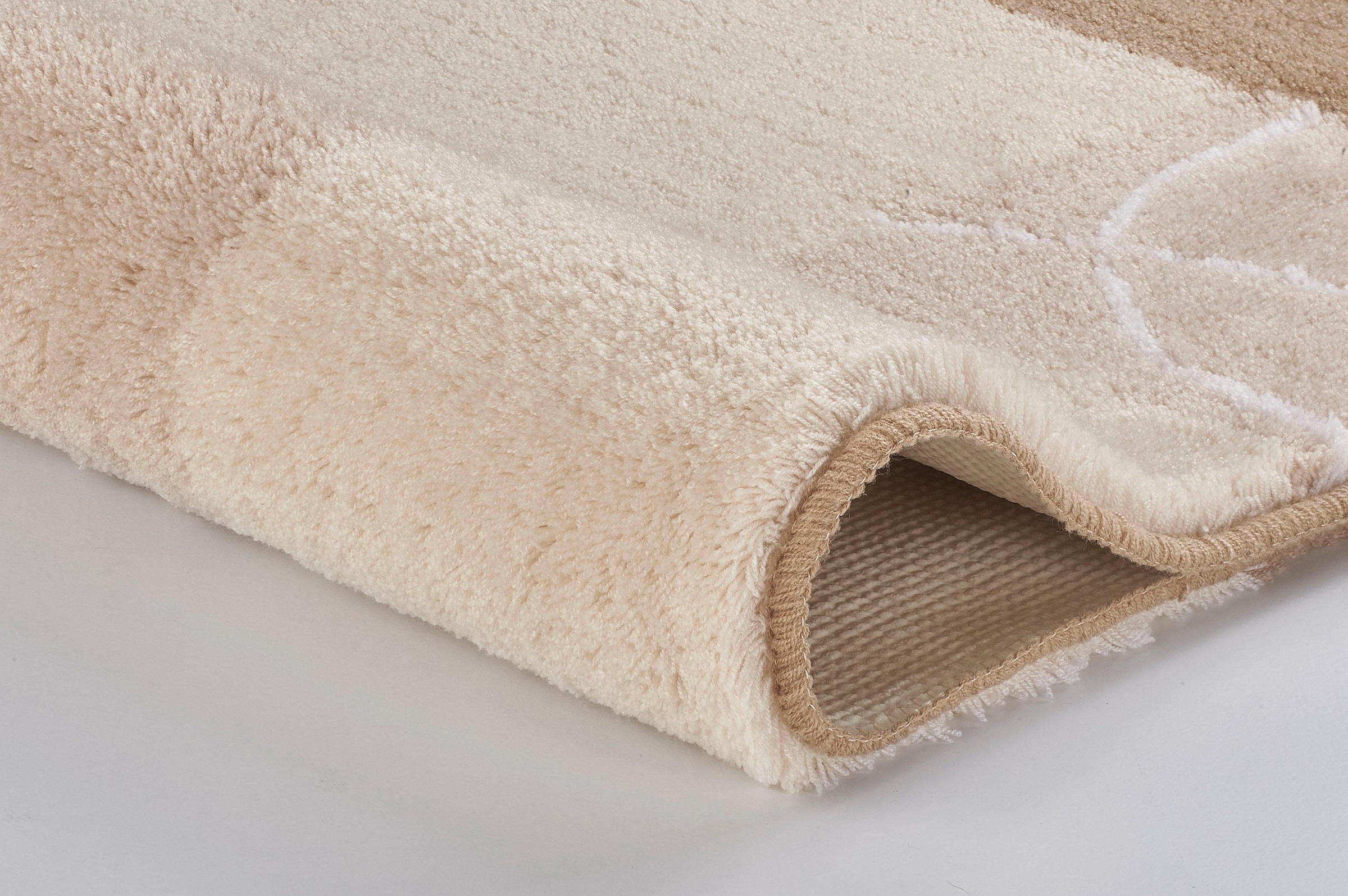 MEUSCH Badematte »Curly«, rutschhemmend beschichtet, fußbodenheizungsgeeignet, Badteppich, modernes Design, waschbar