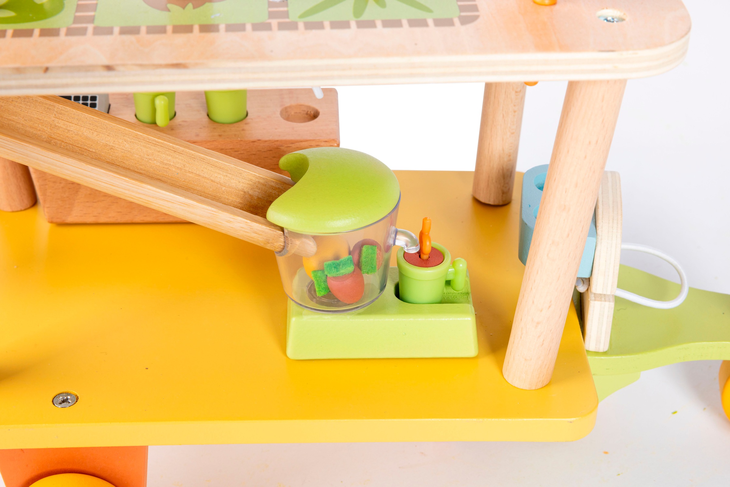 Hape Spielwelt »Green Planet Explorers, Clios Fruchtsaft-Truck«