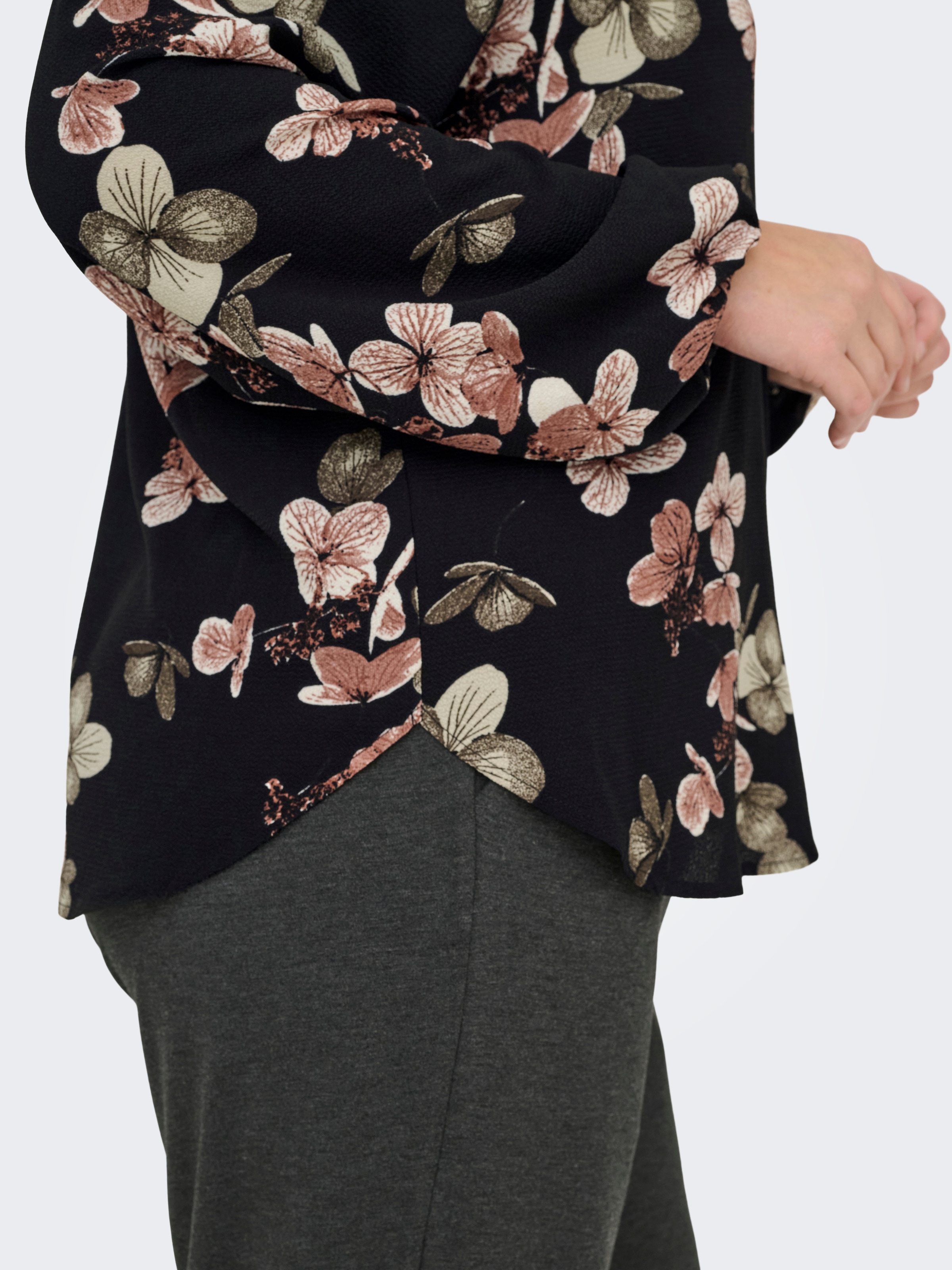 ONLY CARMAKOMA Blusenshirt »CARVICA LIFE L/S V-NECK TOP WVN NOOS«