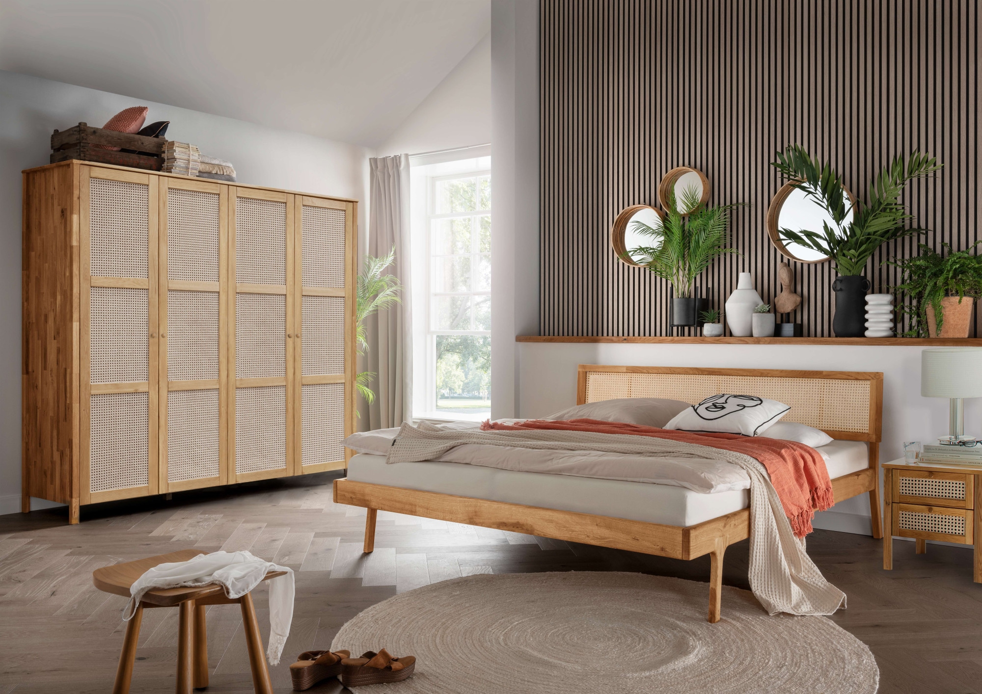 andas Bett »Hällevik Doppelbett, Massivholzbett, hyggeliger Stil«, massive FSC-zertifizierte Eiche geölt, Kopfteil mit Wiener Geflecht