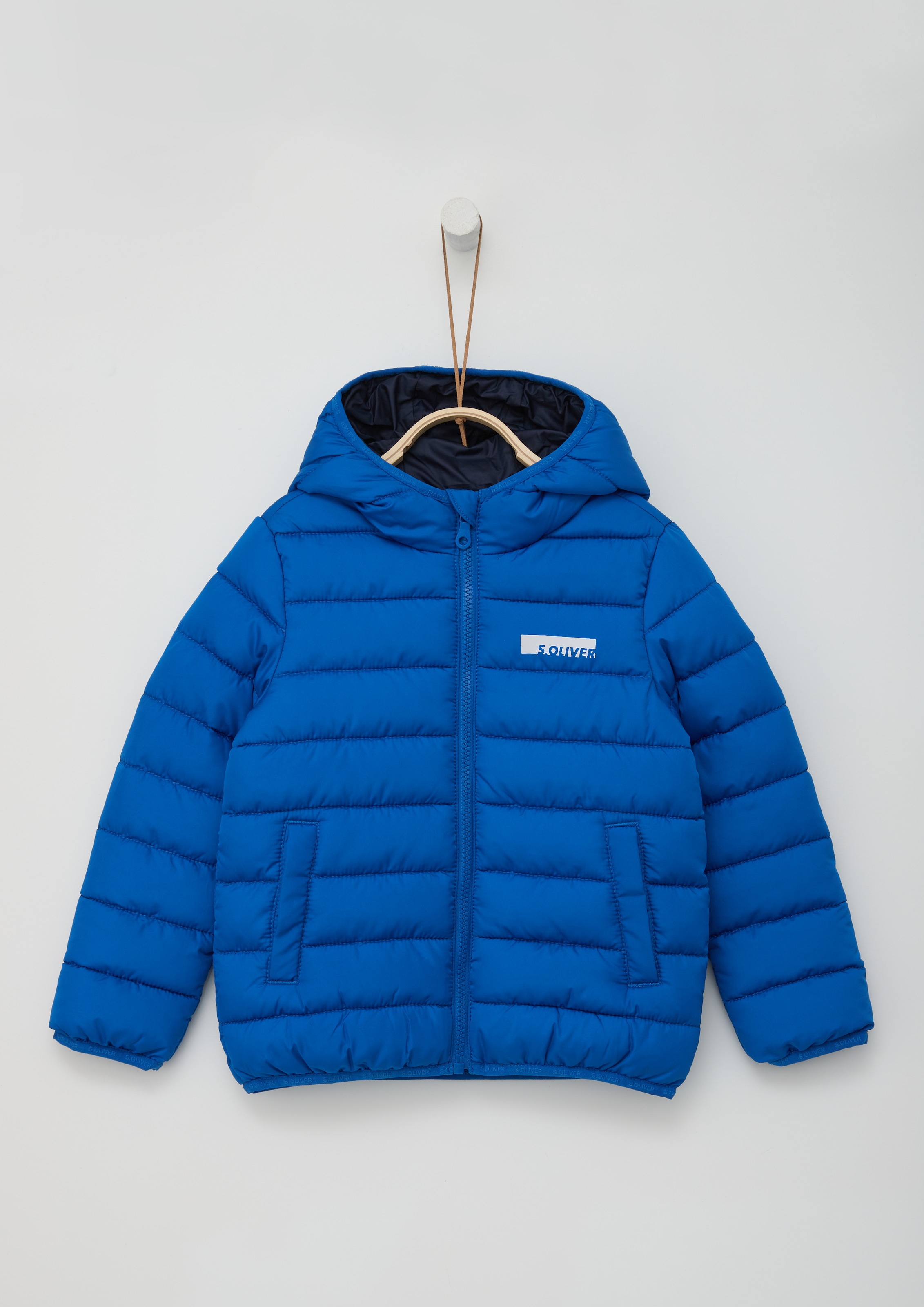 s.Oliver Junior Outdoorjacke, mit Kapuze, mit Markenlogo