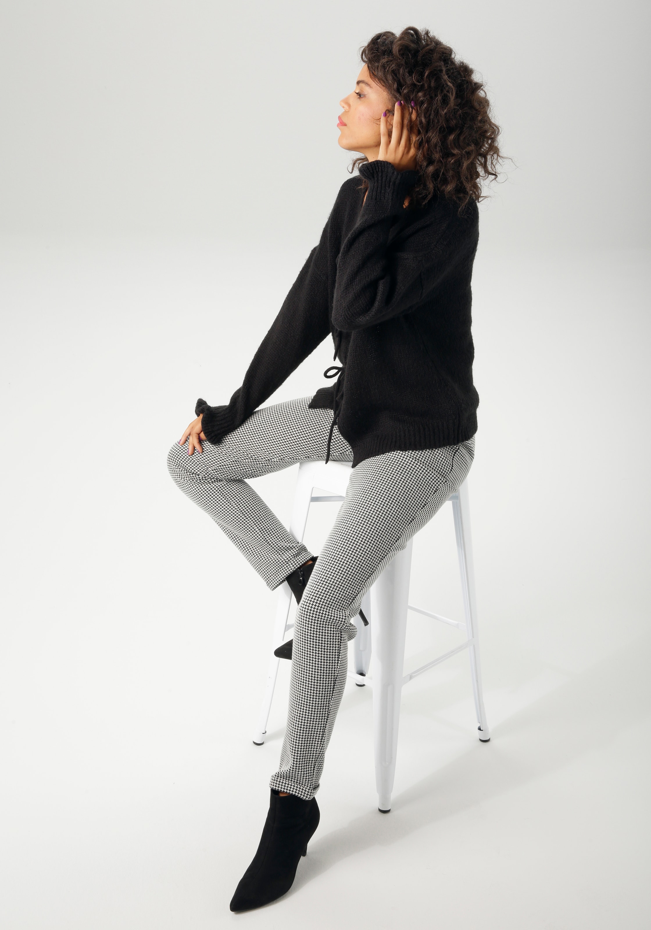 Aniston CASUAL Strickjacke mit trendigen Bindebändern zu schließen - NEUE KOLLEKTION