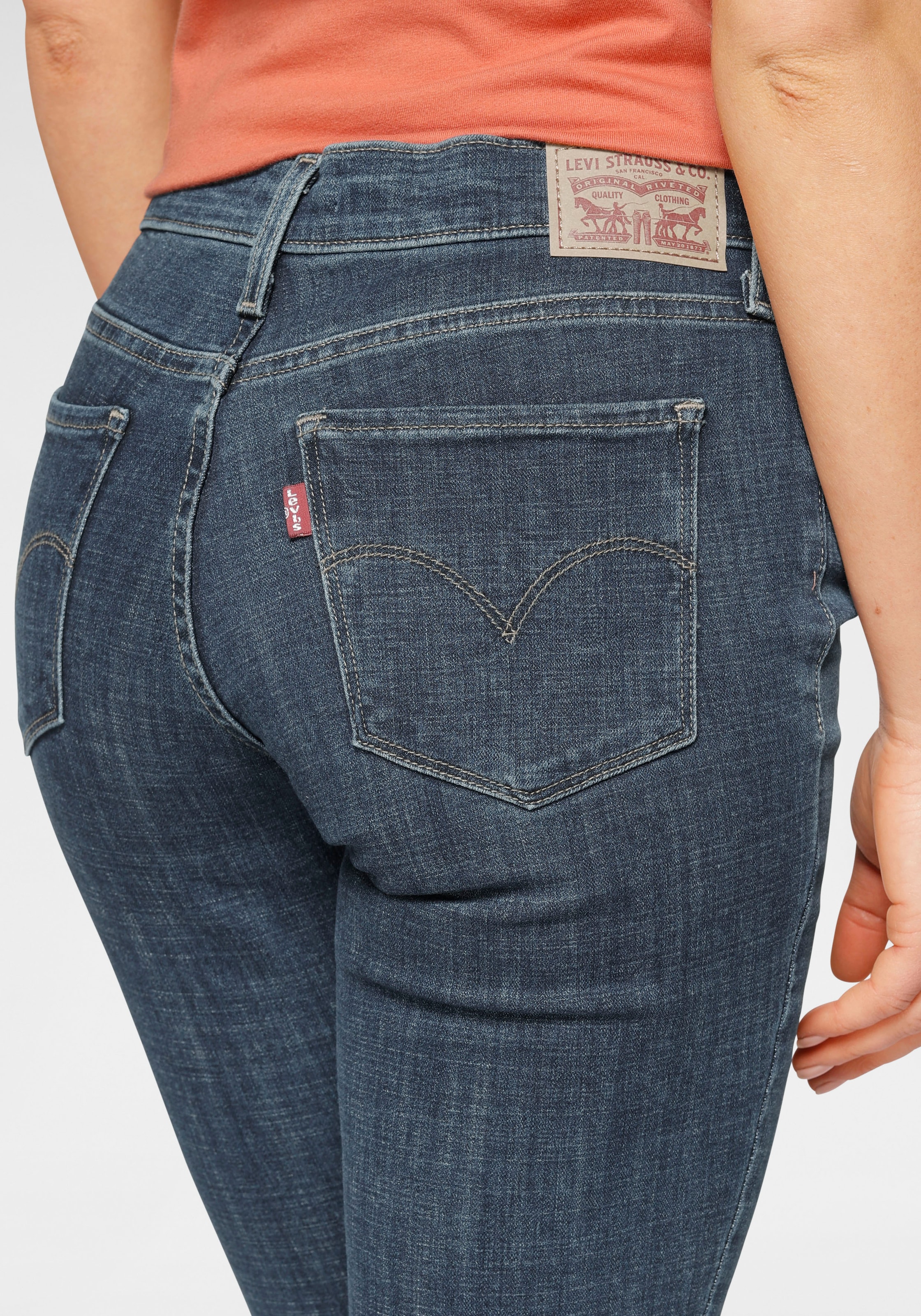 Levi\'s® Slim-fit-Jeans »311 Shaping Skinny«, im 5-Pocket-Stil bei ♕ | Stretchjeans