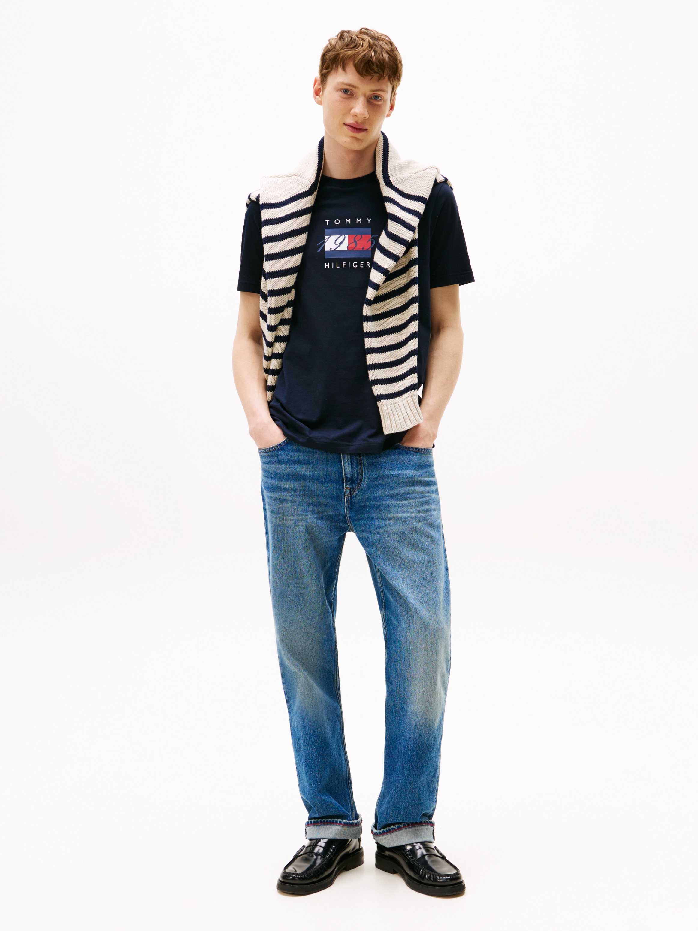 Tommy Hilfiger T-Shirt »LINEAR FLAG GRAPHIC«, Rundhals, regular fit, Jersey