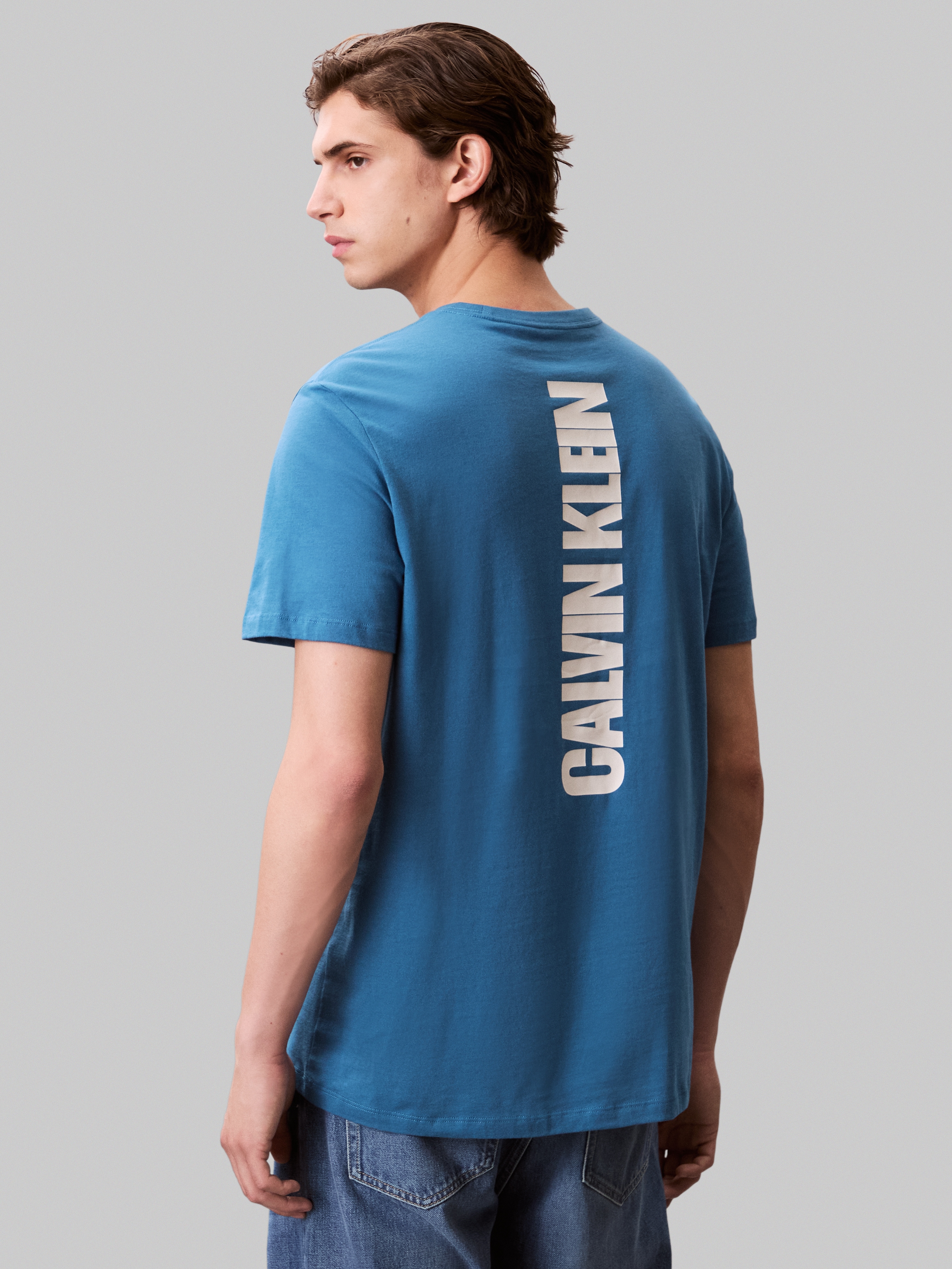 Calvin Klein Jeans T-Shirt »SS 30s E WRD STRTCH«, mit großem Logodruck auf dem Rücken