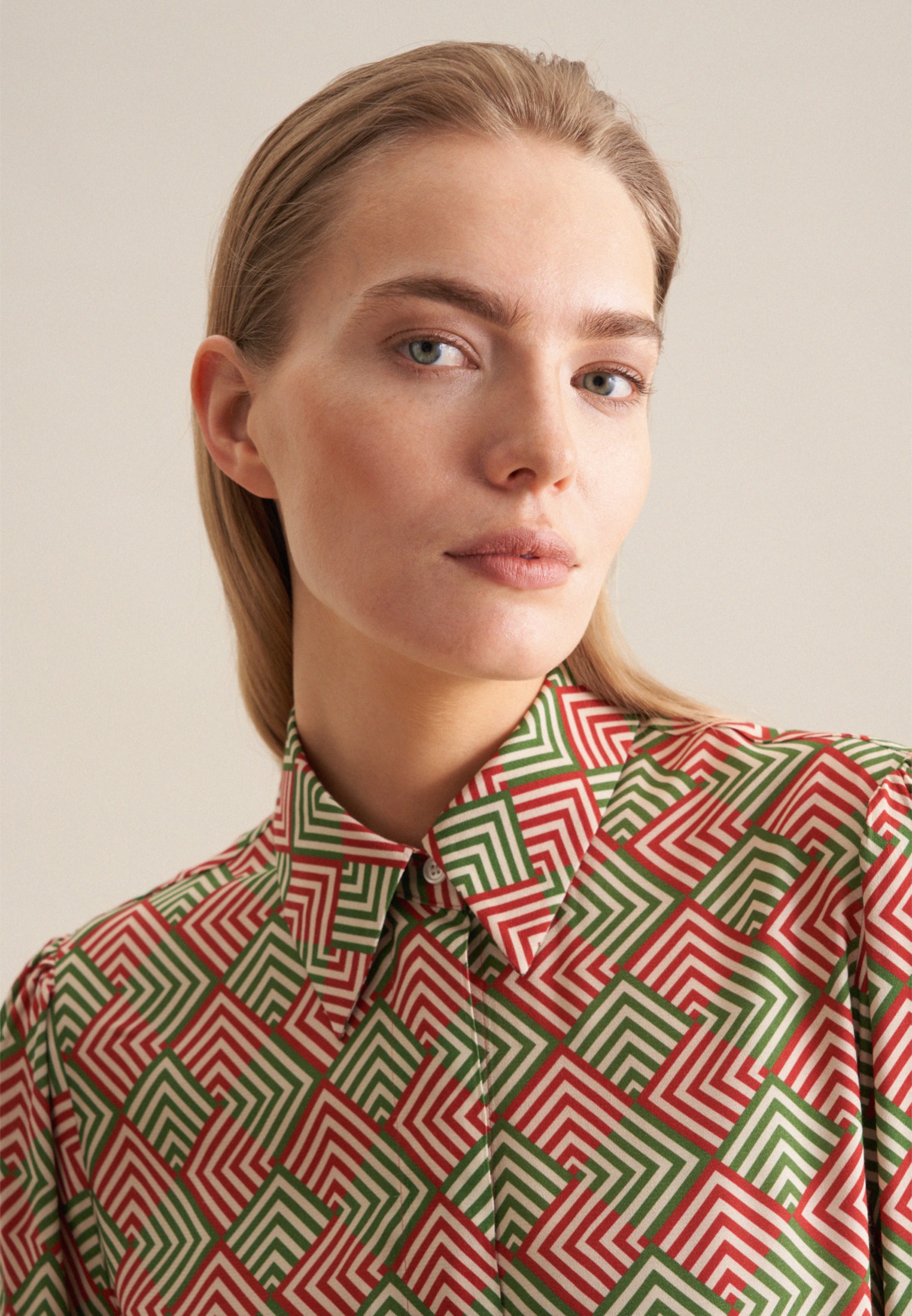 seidensticker Hemdbluse »Schwarze Rose«, Langarm Kragen Geometrische Muster
