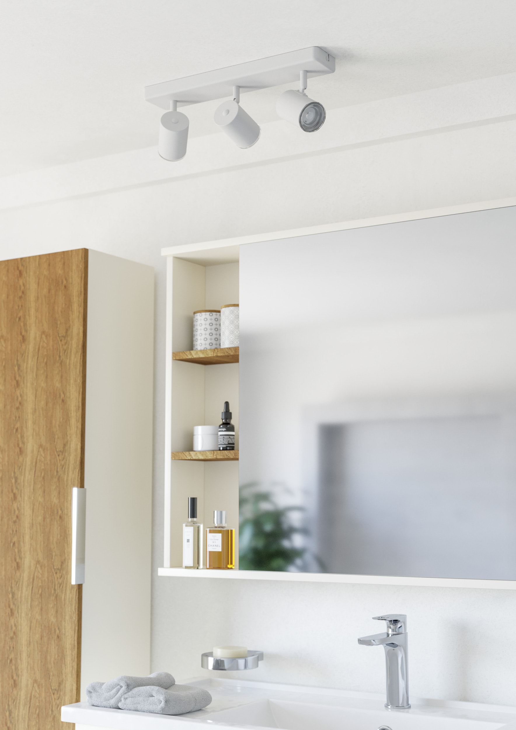 EGLO Deckenspot »CONSUMA 1 Spotlampe - Stahl - GU10 - 3X5W - IP44« GU10 1 Stk. Wandleuchte, Wandspot, schwenkbar, Strahler, L40 x B8 x H13 cm