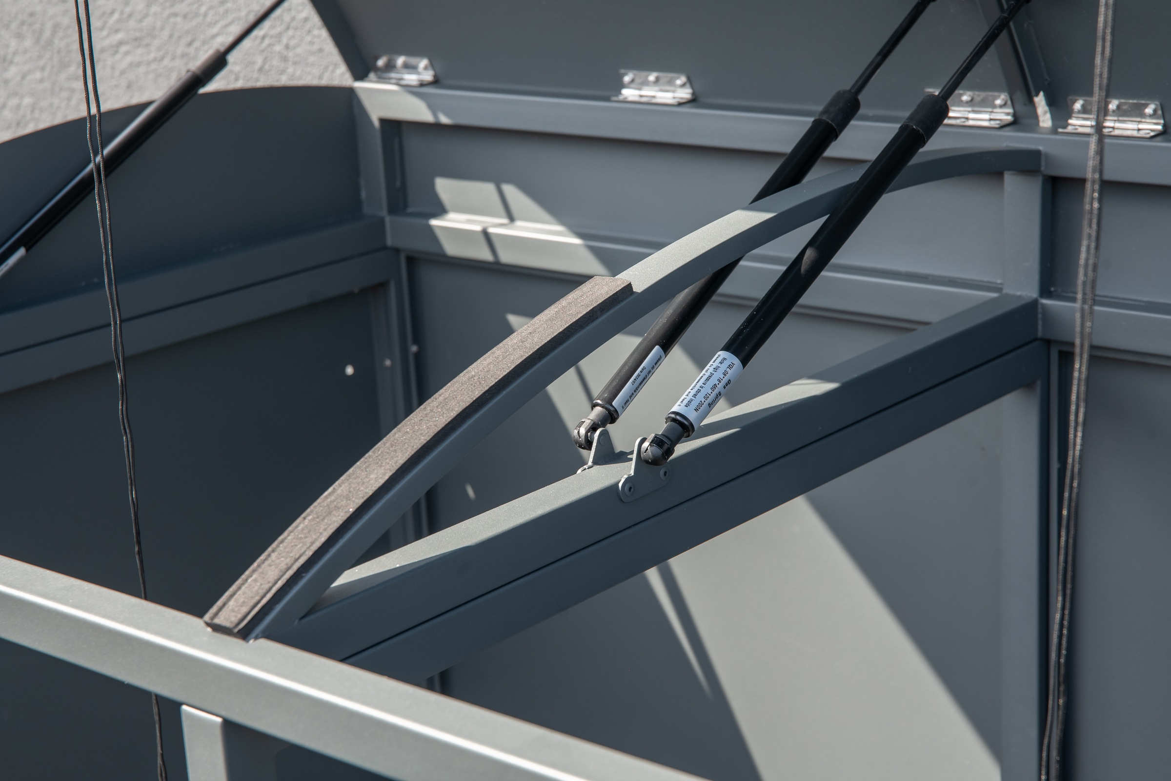 WESTMANN Mülltonnenbox »Moderna 2« Platz für 2 Mülltonnen je 240 L, BxHxT: 139x83x135 cm