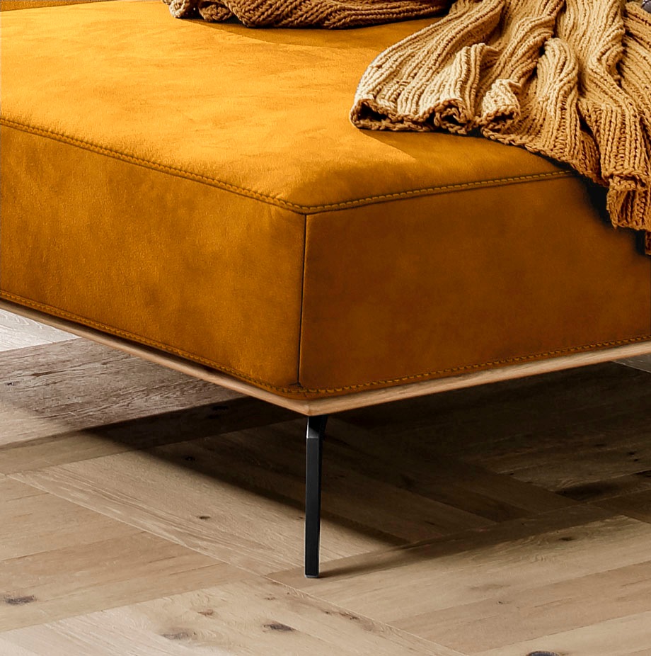W.SCHILLIG Ecksofa »run, Designsofa mit tollem Sitzkomfort, bequem, L-Form«, mit Holzsockel, Füße in Schwarz pulverbeschichtet, Breite 319 cm