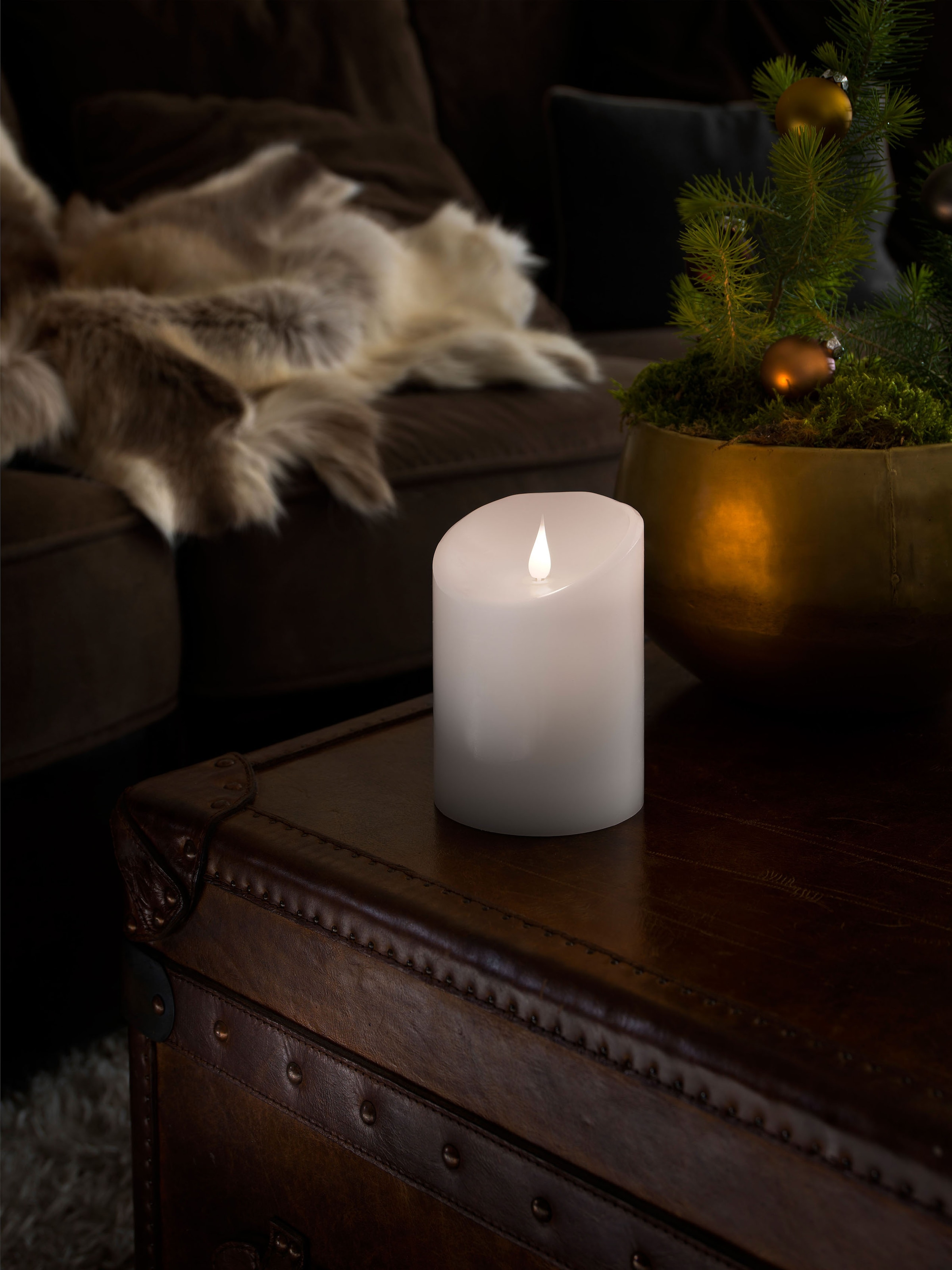 Flamme, Echtwachskerze, 10 14 »Weihnachtsdeko«, KONSTSMIDE mit cm LED-Kerze cm, bequem Ø LED Höhe: bestellen weiß, 3D