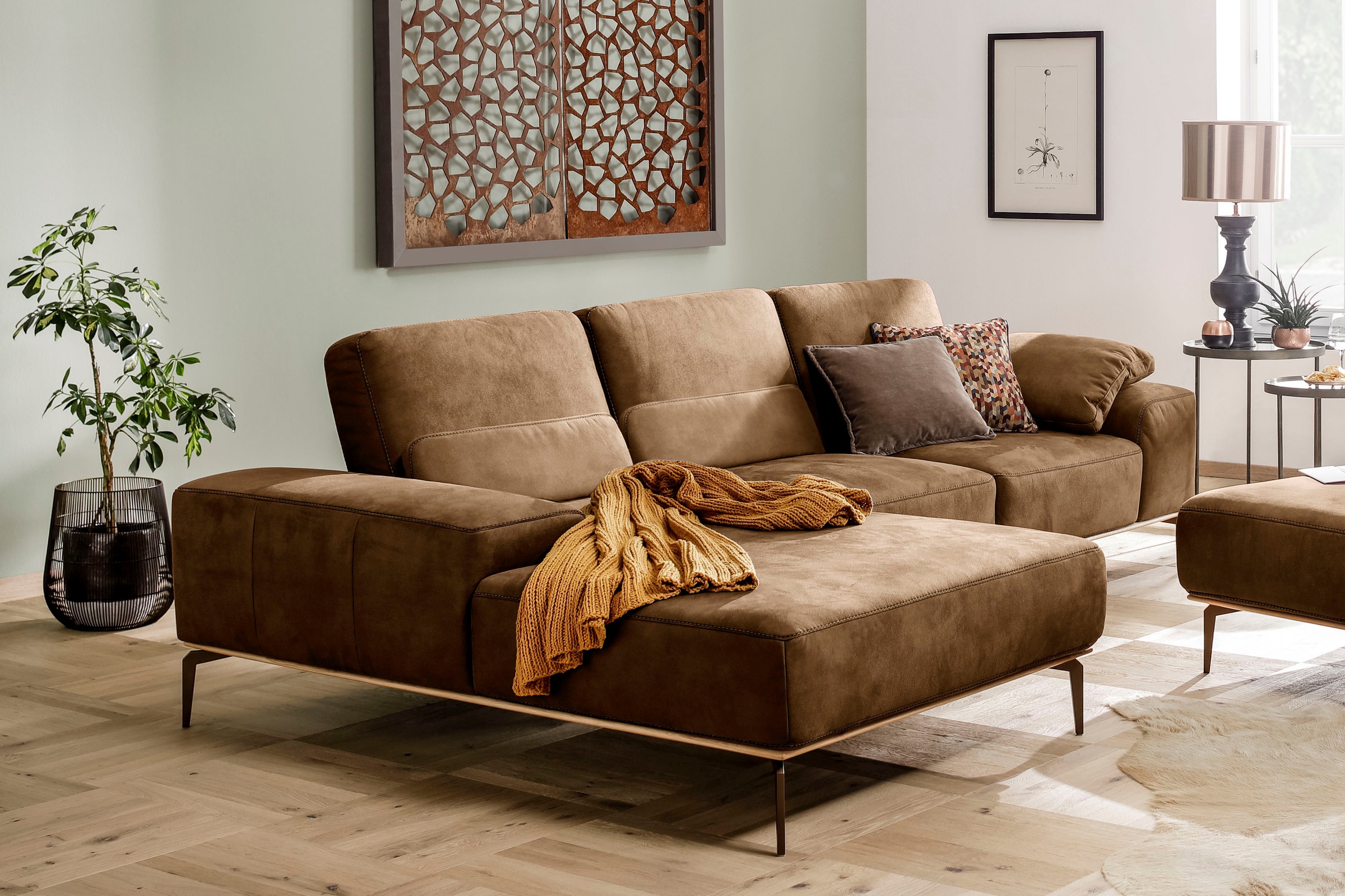 W.SCHILLIG Ecksofa »run, Designsofa mit tollem Sitzkomfort, L-Form«, mit Holzsockel, Füße in Bronze pulverbeschichtet, Breite 299 cm