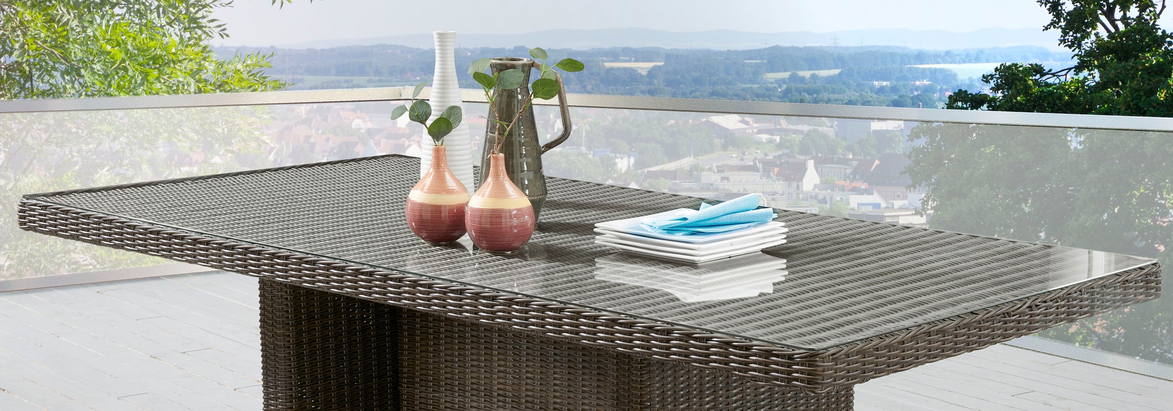 Destiny Garten-Essgruppe »LUNA«, (13 tlg., 4x Sessel, 1x Tisch, inkl. Auflagen), Aluminium, Polyrattan