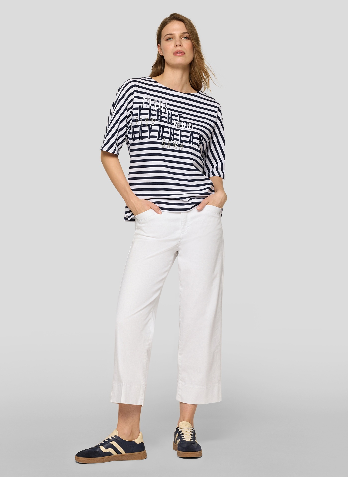 Rabe Rundhalsshirt im Streifen-Look und mit Glitzer-Druck