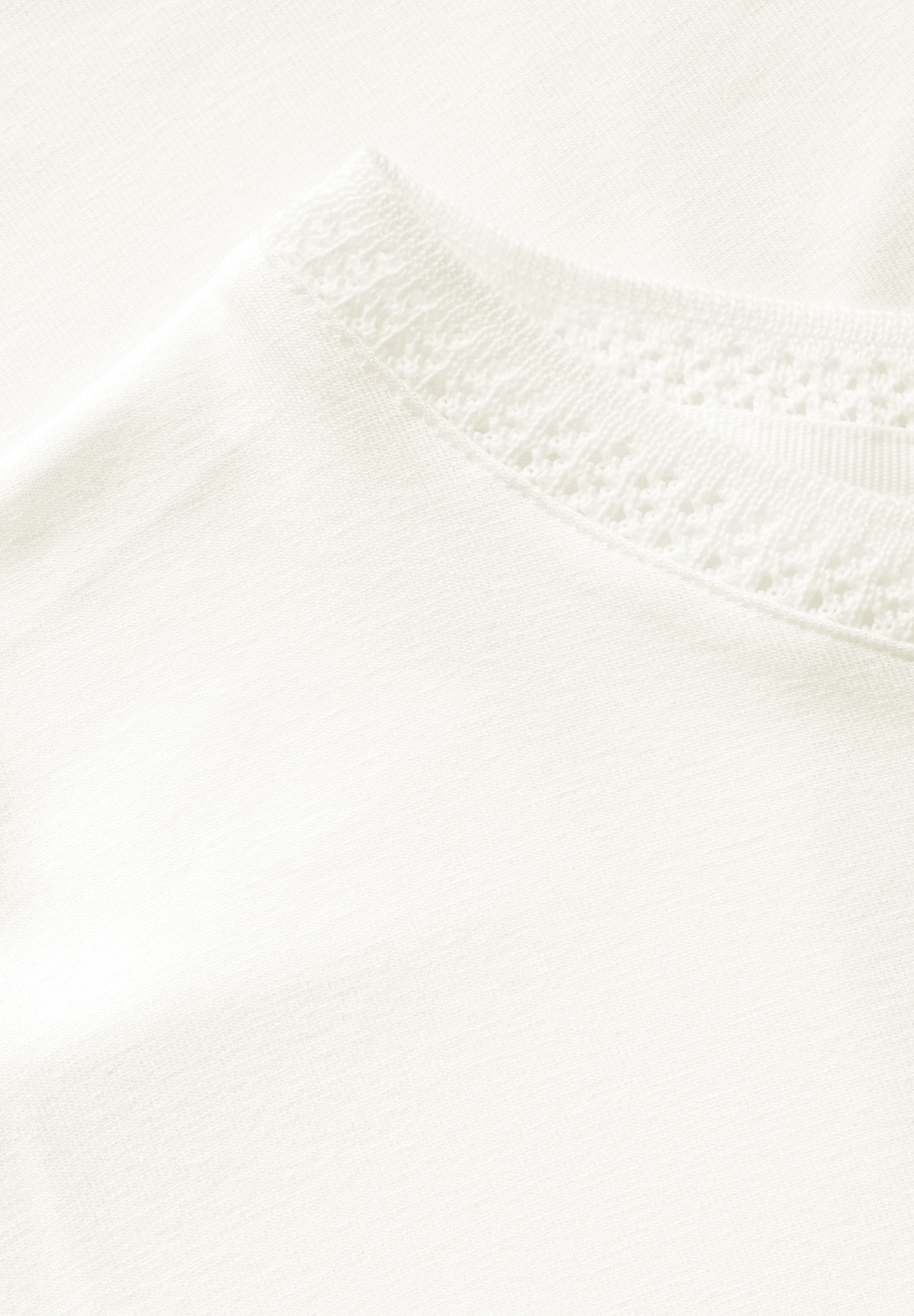 STREET ONE T-Shirt, mit Dekortape und elastischem Saum