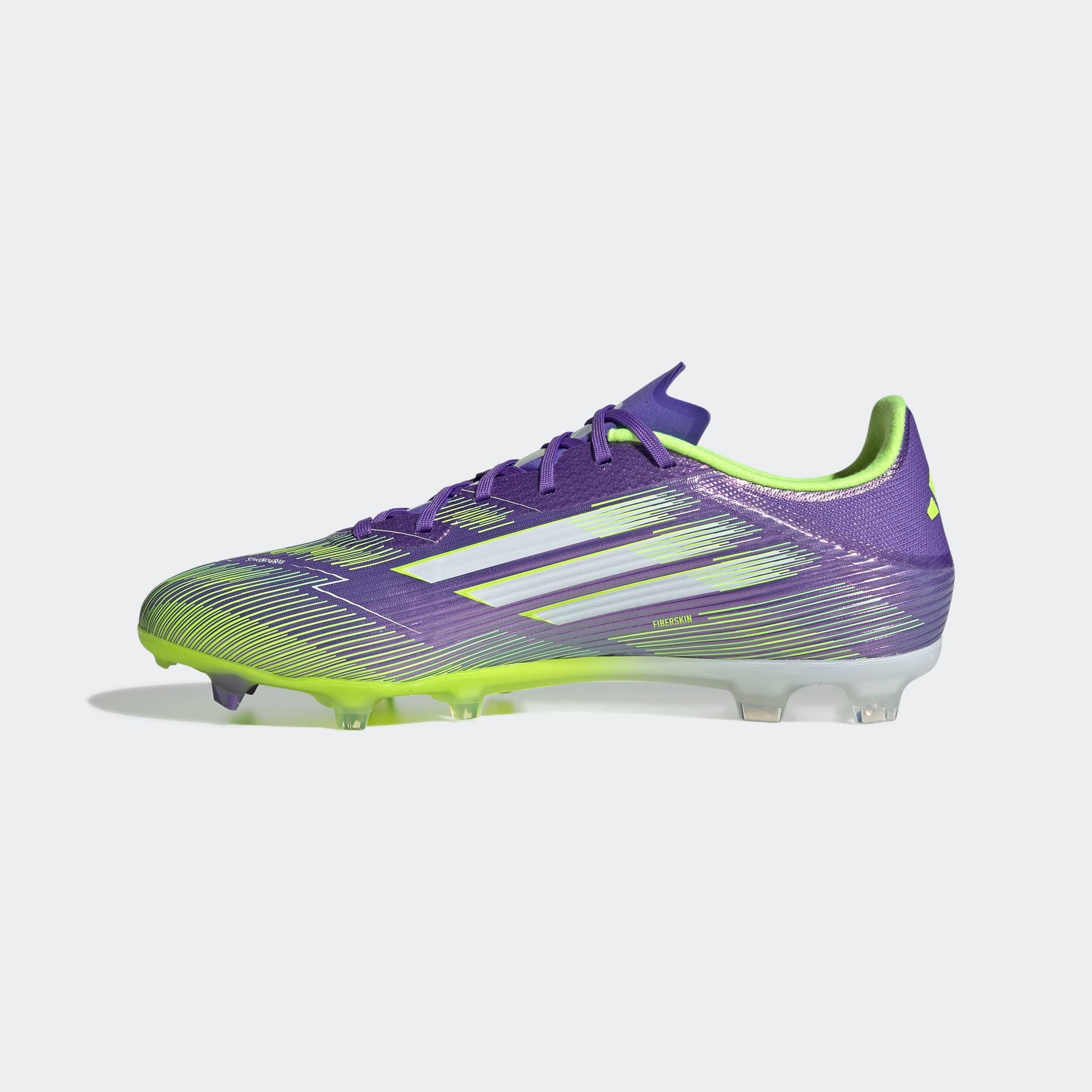 adidas Performance Fußballschuh, geeignet für Rasen- und Kunstrasenplätze