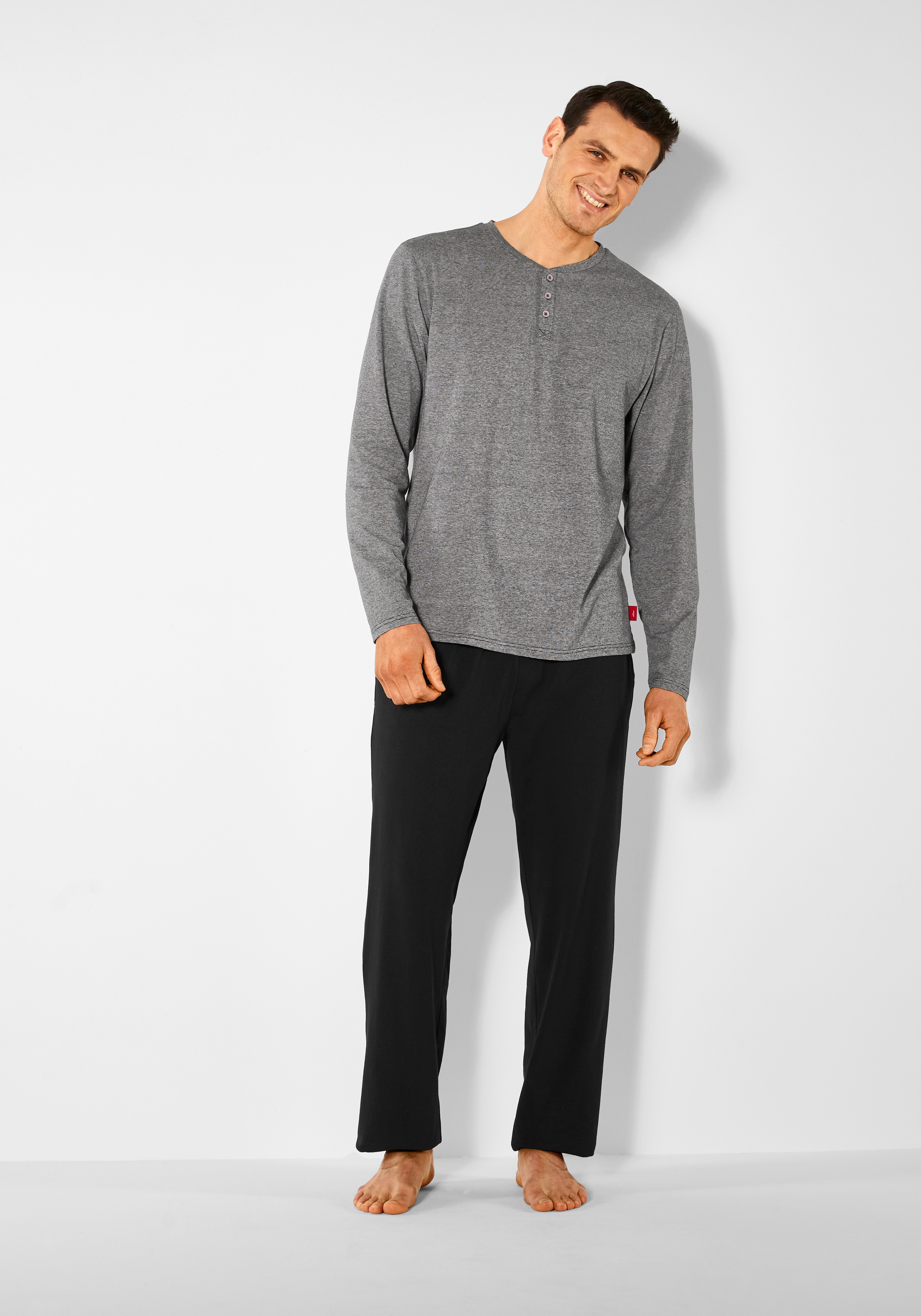 s.Oliver Pyjama, (2 tlg., 1 Stück), Schlafanzug mit Knopfleiste