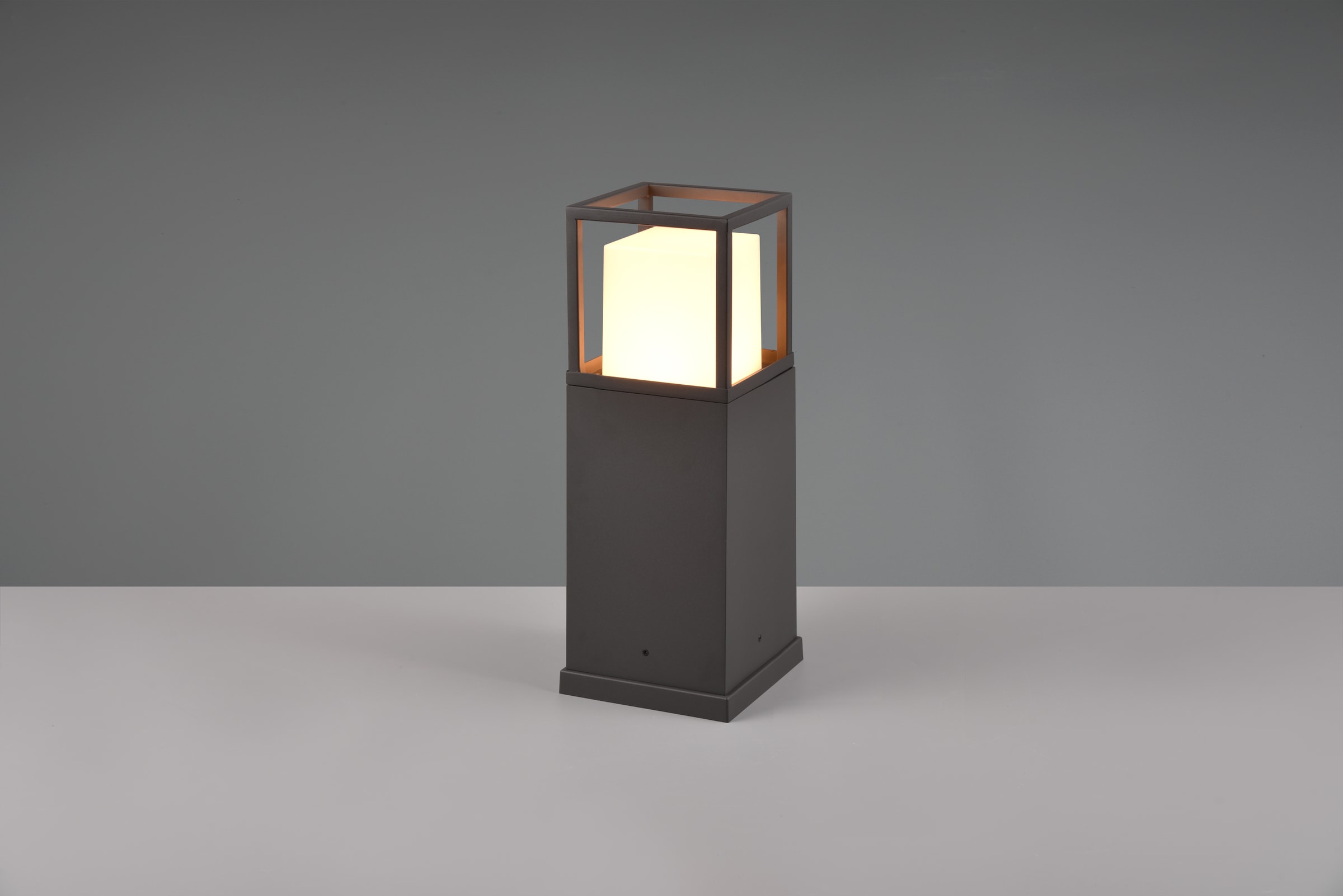 TRIO Leuchten LED Außen-Stehlampe »WITHAM, Outdoor Garten Stehleuchte Höhe 40cm, 14,5W LED, 1450 Lumen« LED-Board 1 Stk. warmweiß - kaltweiß Lichtfarbe einstellbar warmweiß bis kaltweiß 2300/3000/4000K, IP54